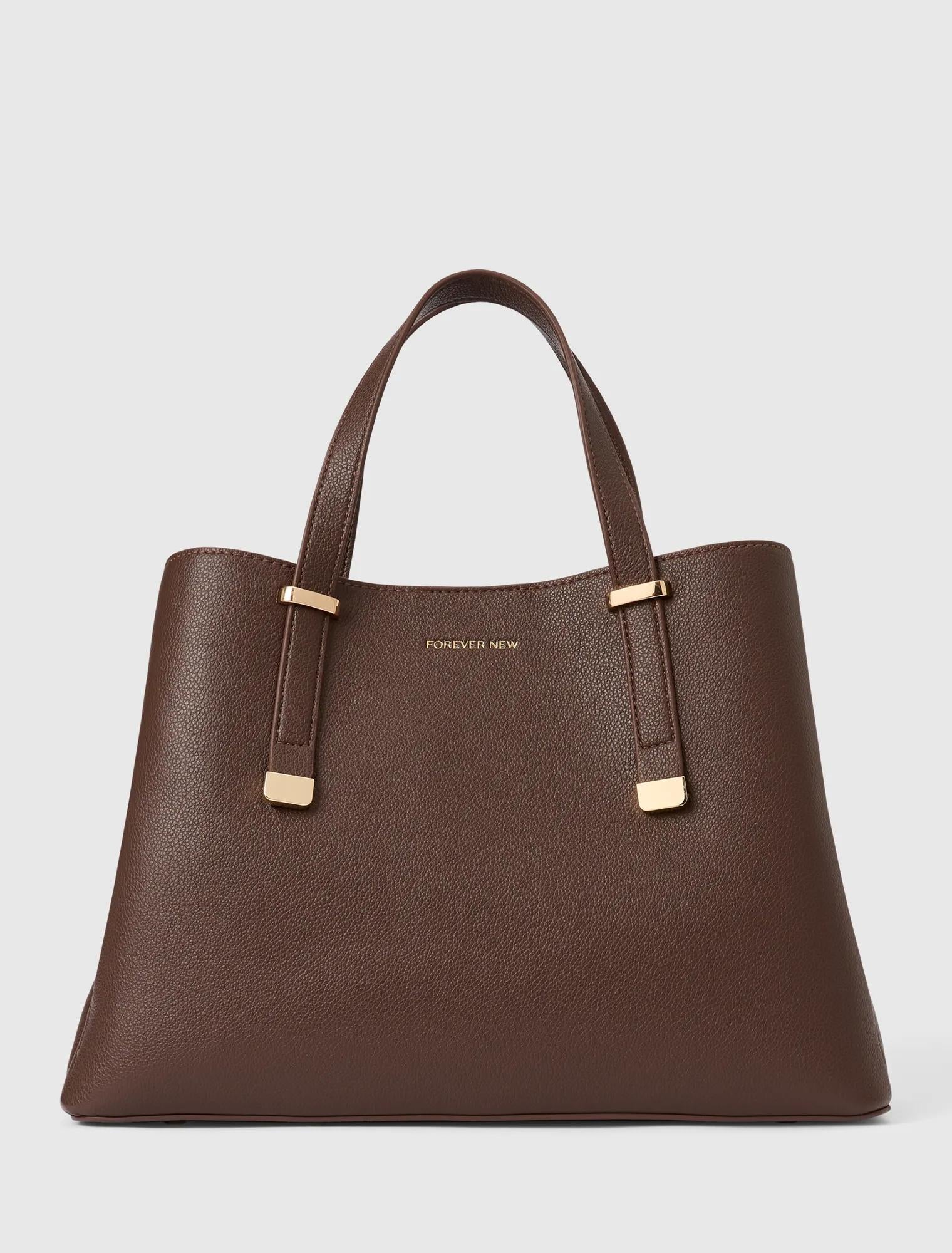 Casey Soft Tote Chocolate_mannequin