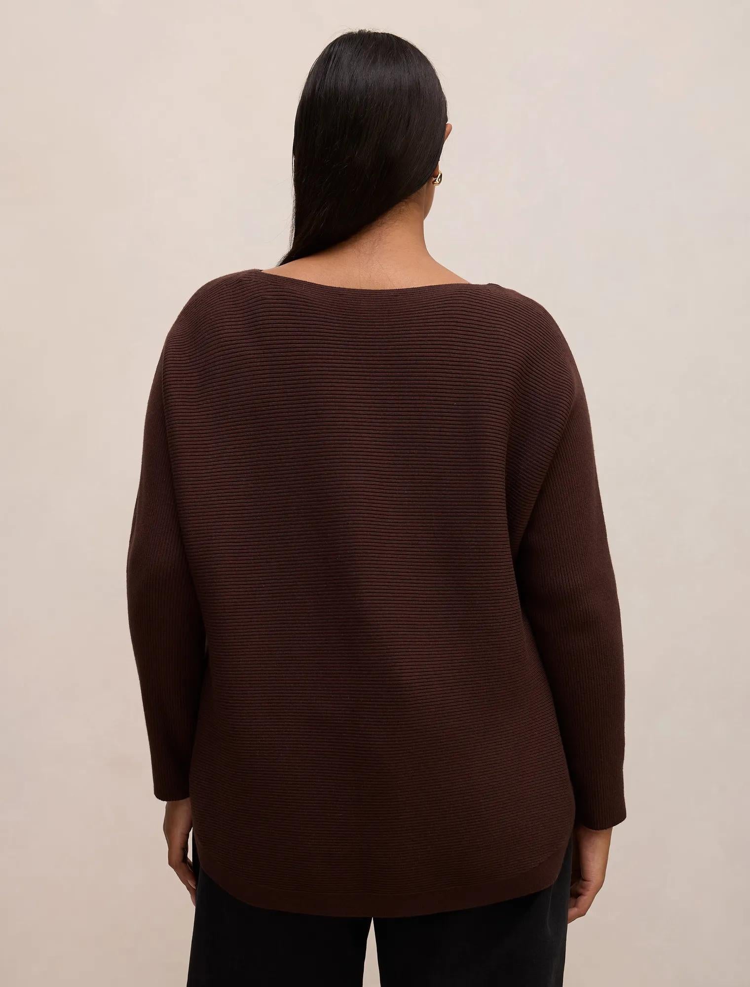 Gabbie Curve Essential Knit Sweater Chocolate