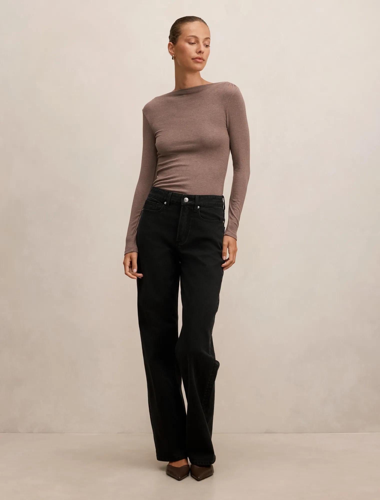 Jasmine Straight Neck Top Mushroom Marle