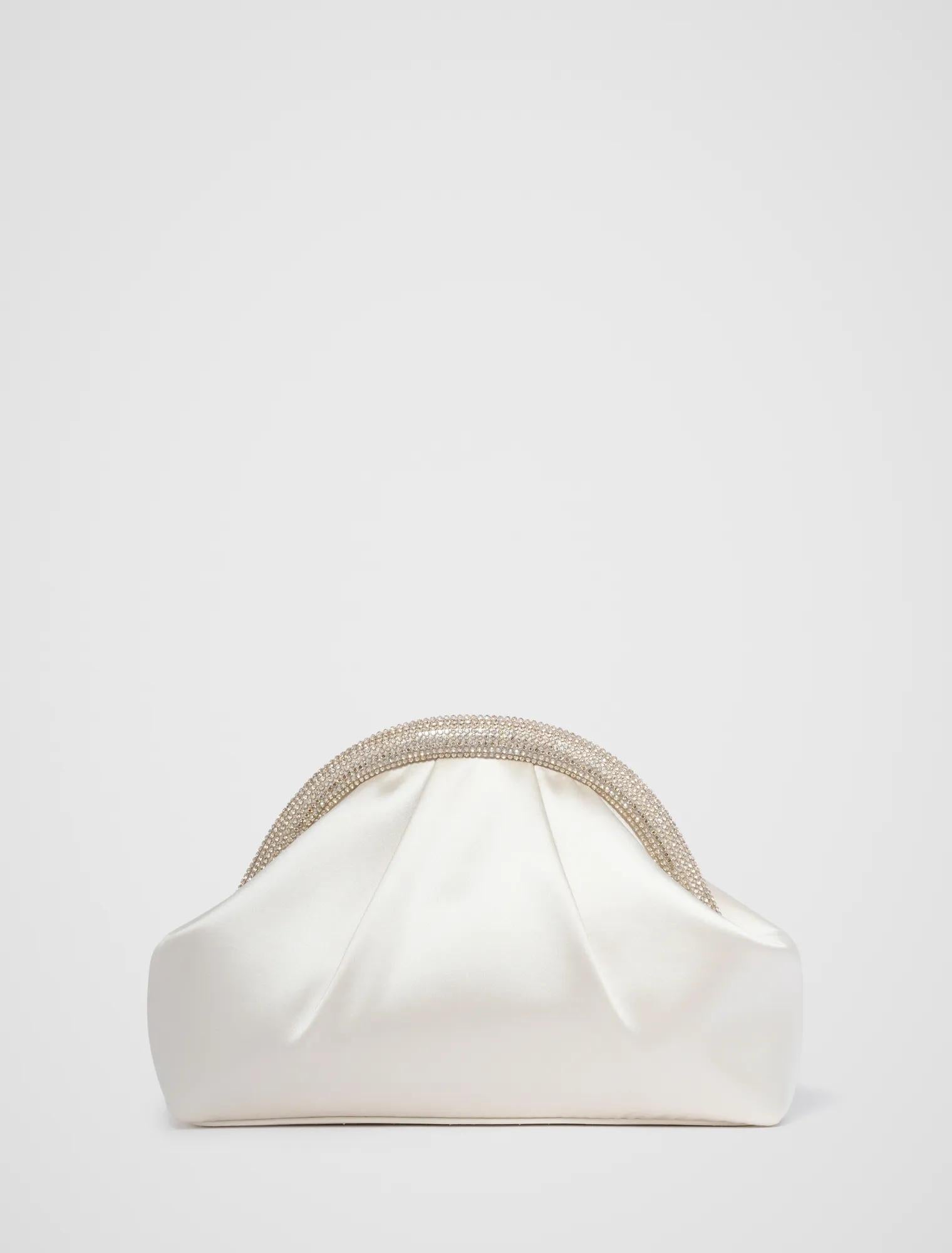 Shayla Shiny Frame Clutch Ivory_mannequin