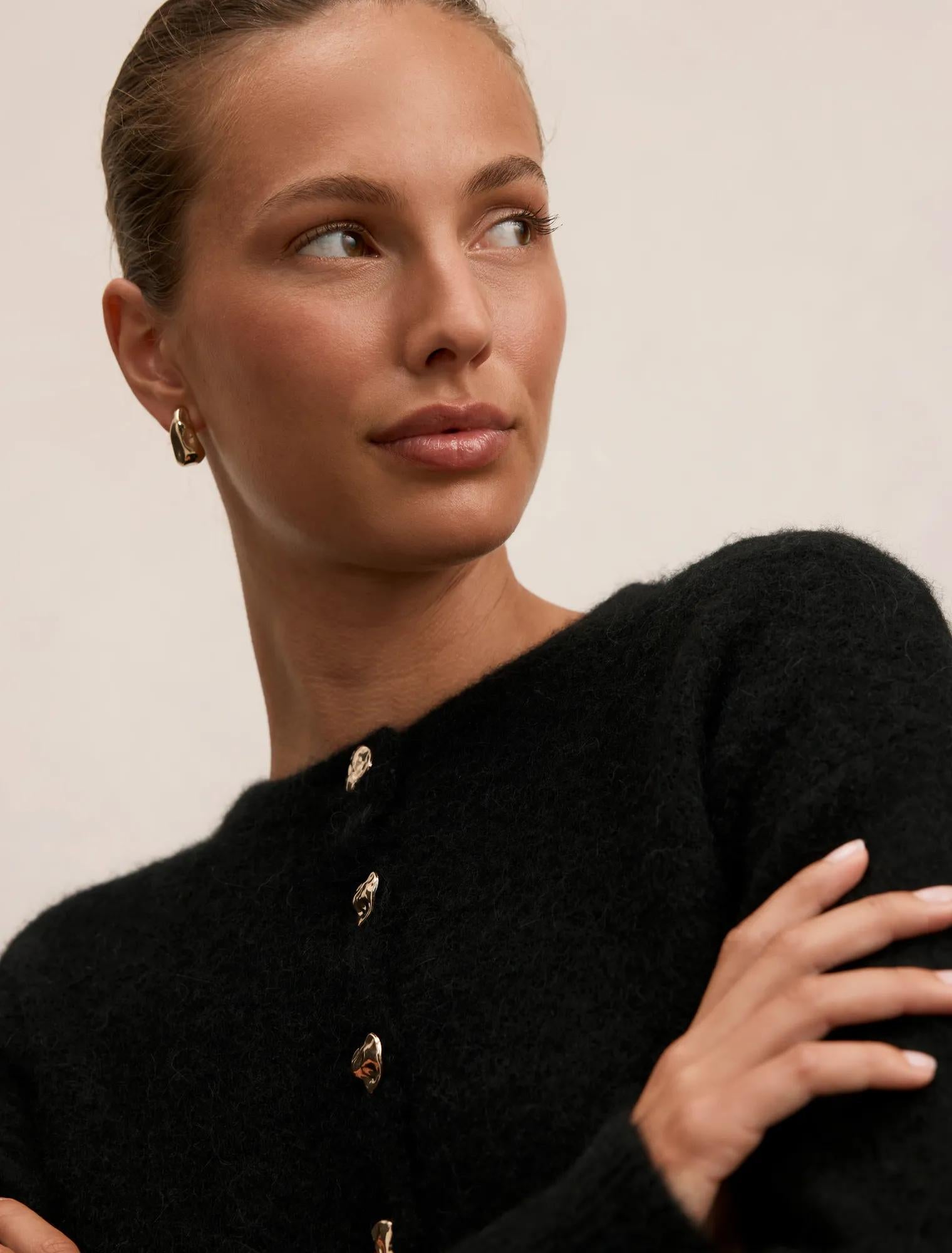 Tilly Crew Neck Cardigan Black