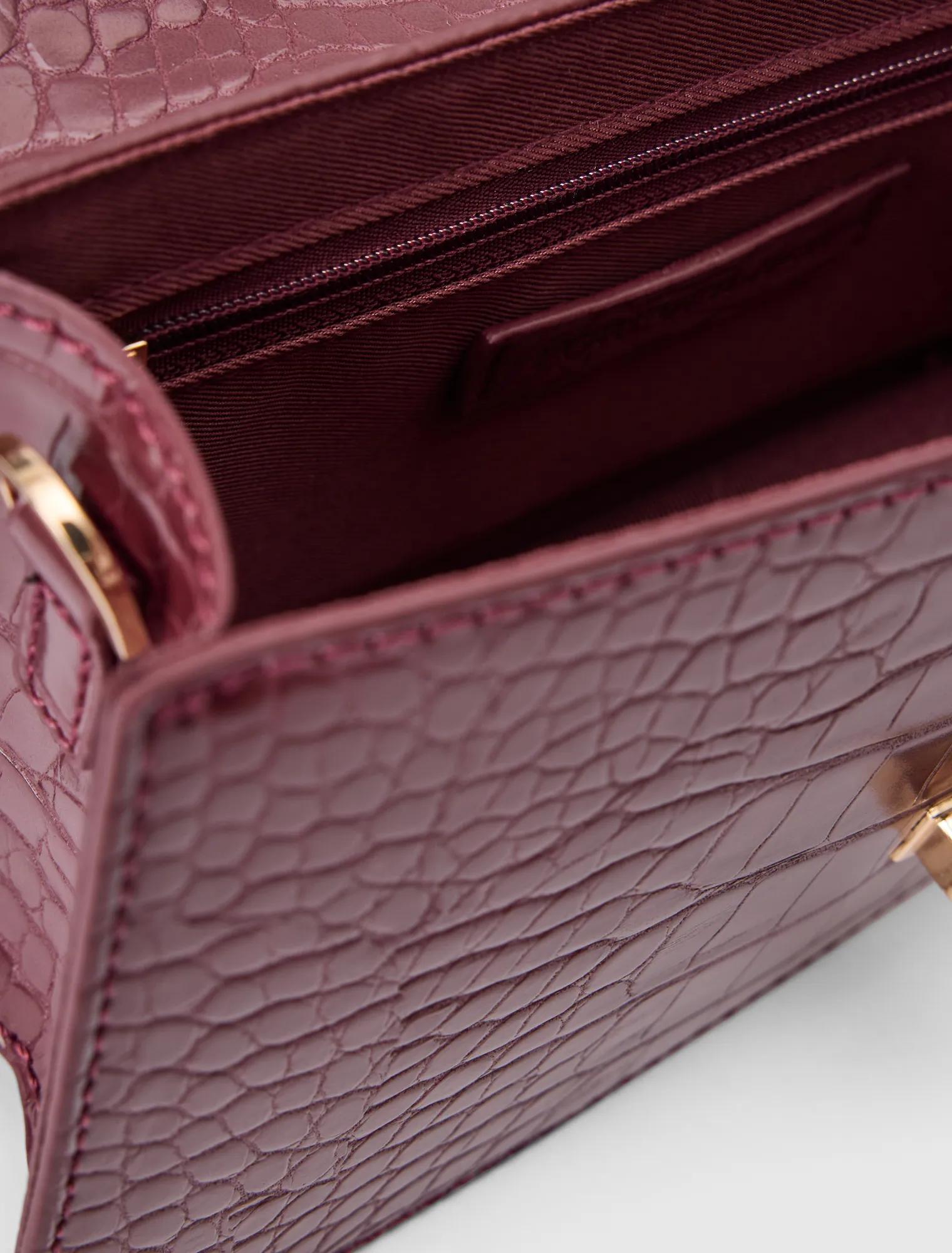 Violet Lock Detail Top Handle Vintage Merlot_mannequin