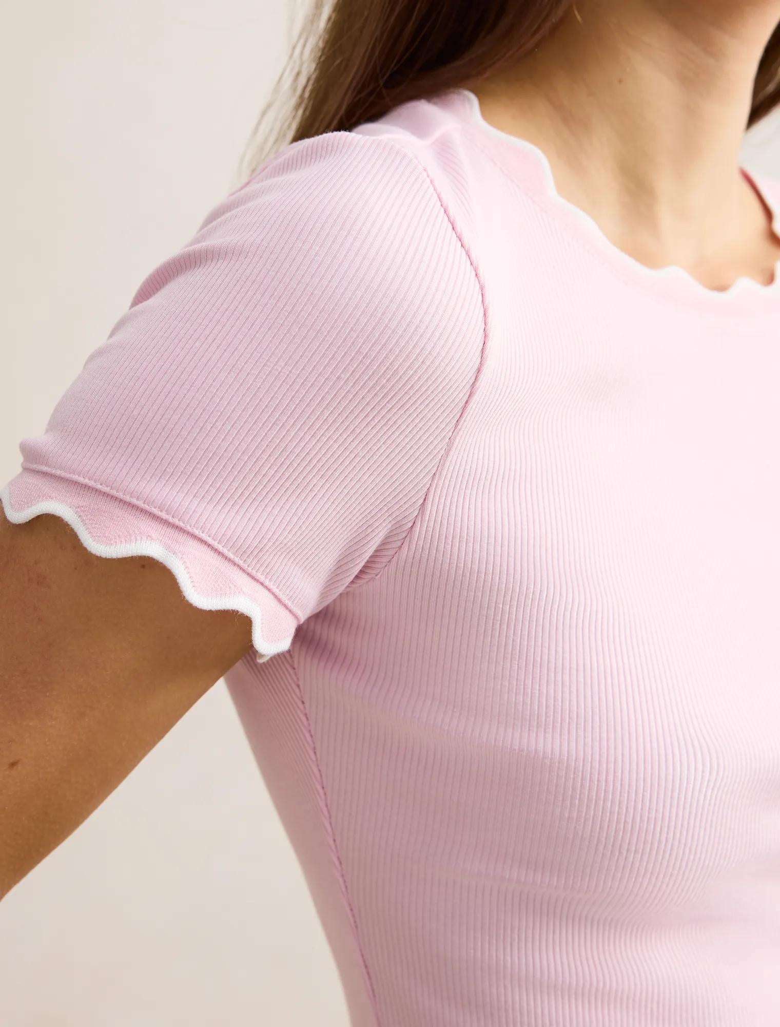 Rebecca Scallop Trim Tee Pink / Porcelain