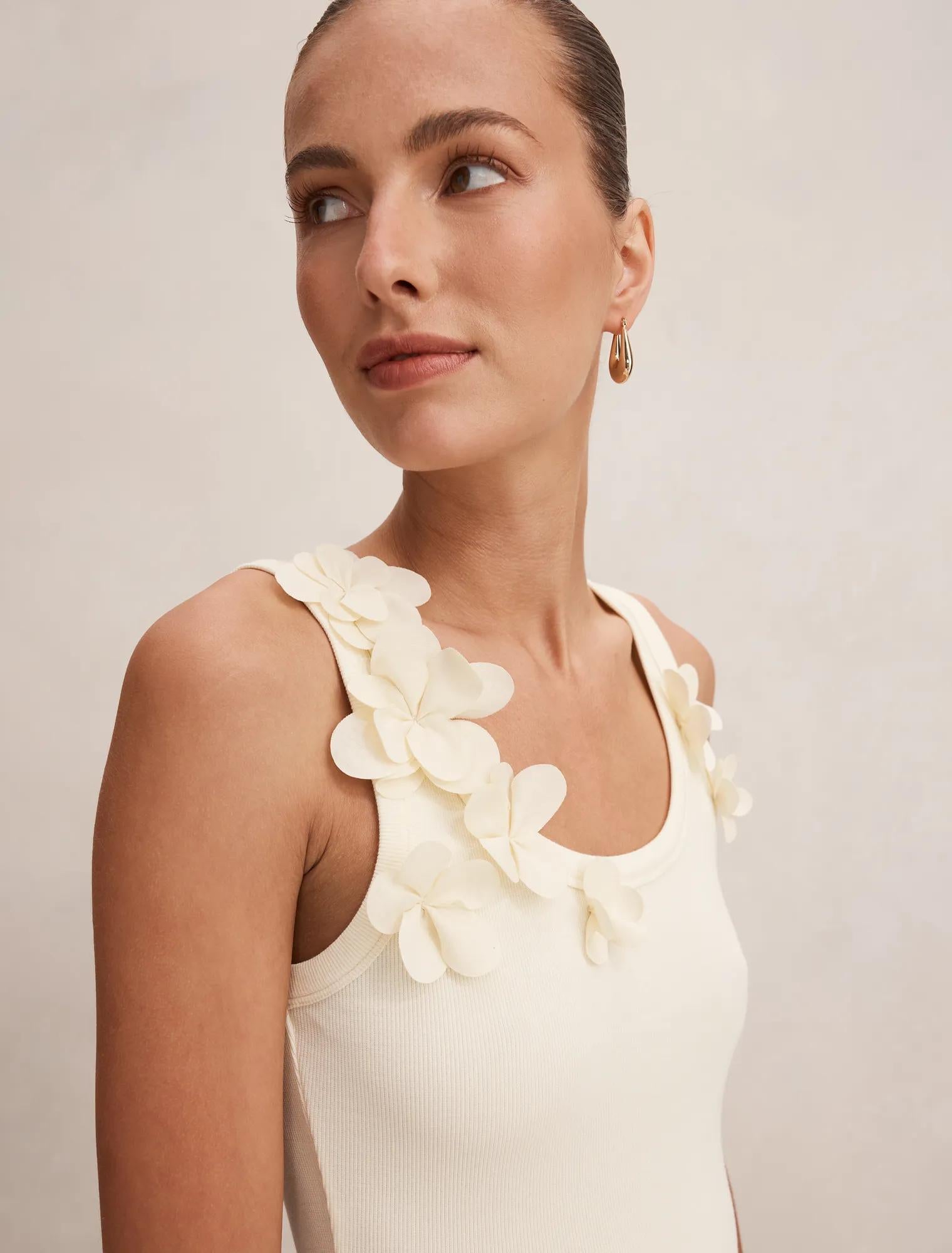 Pia Applique Scoop Neck Tank Top Lemon Drop