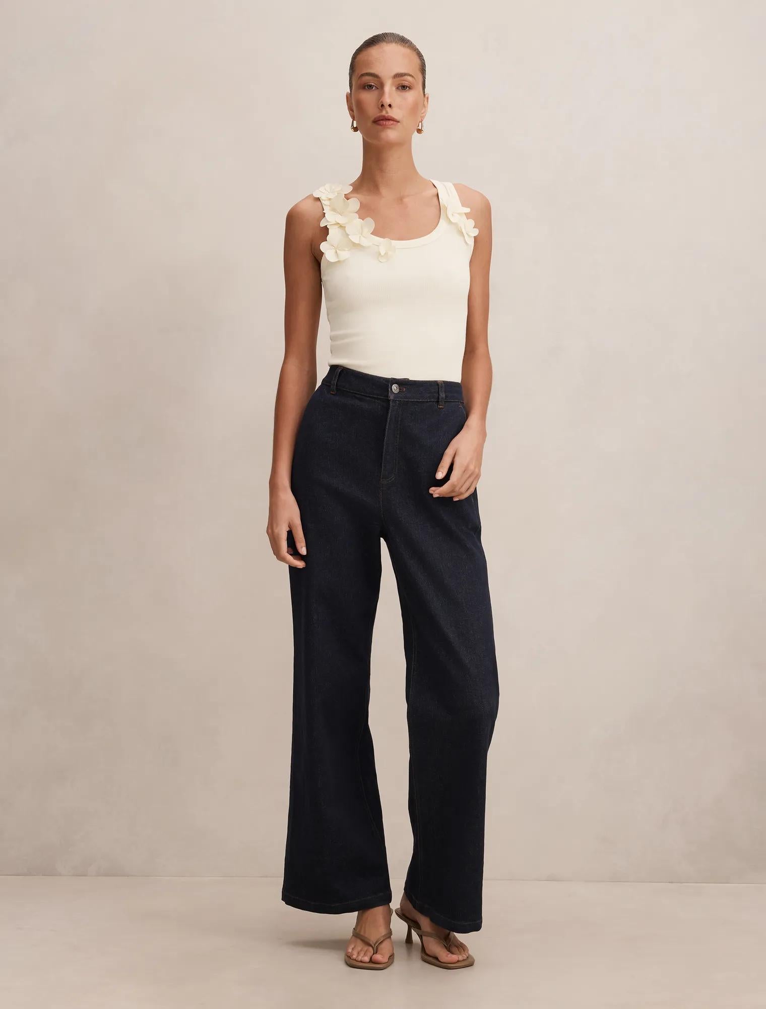 Pia Applique Scoop Neck Tank Top Lemon Drop