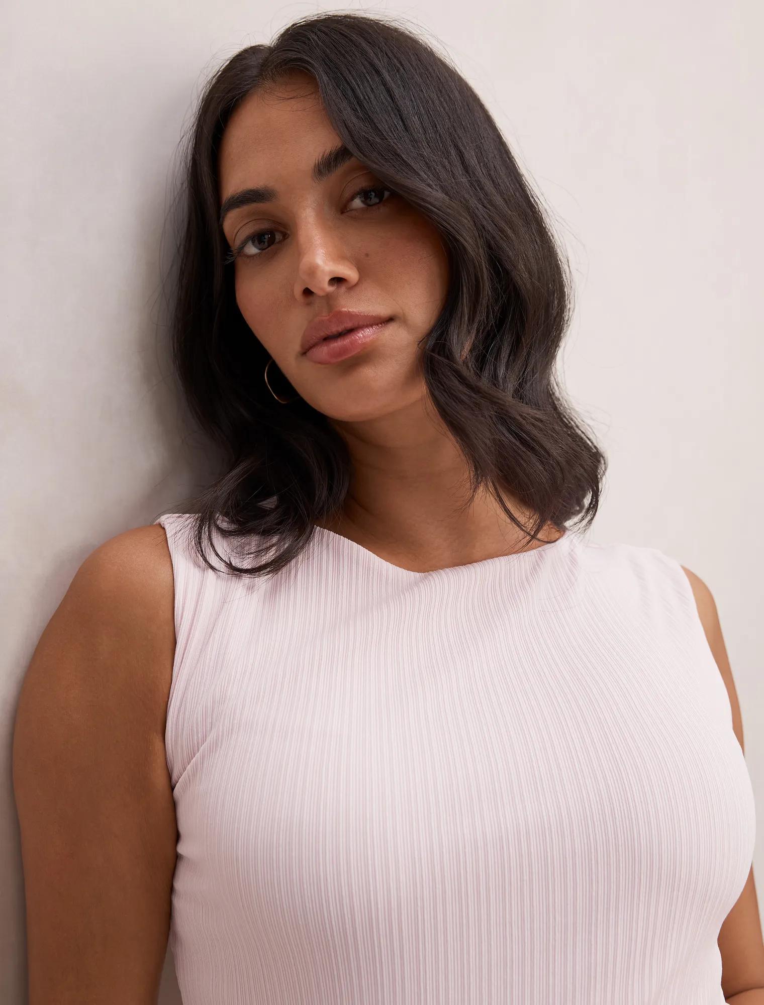 Frankie Boat Neck Tank Pink Whisper