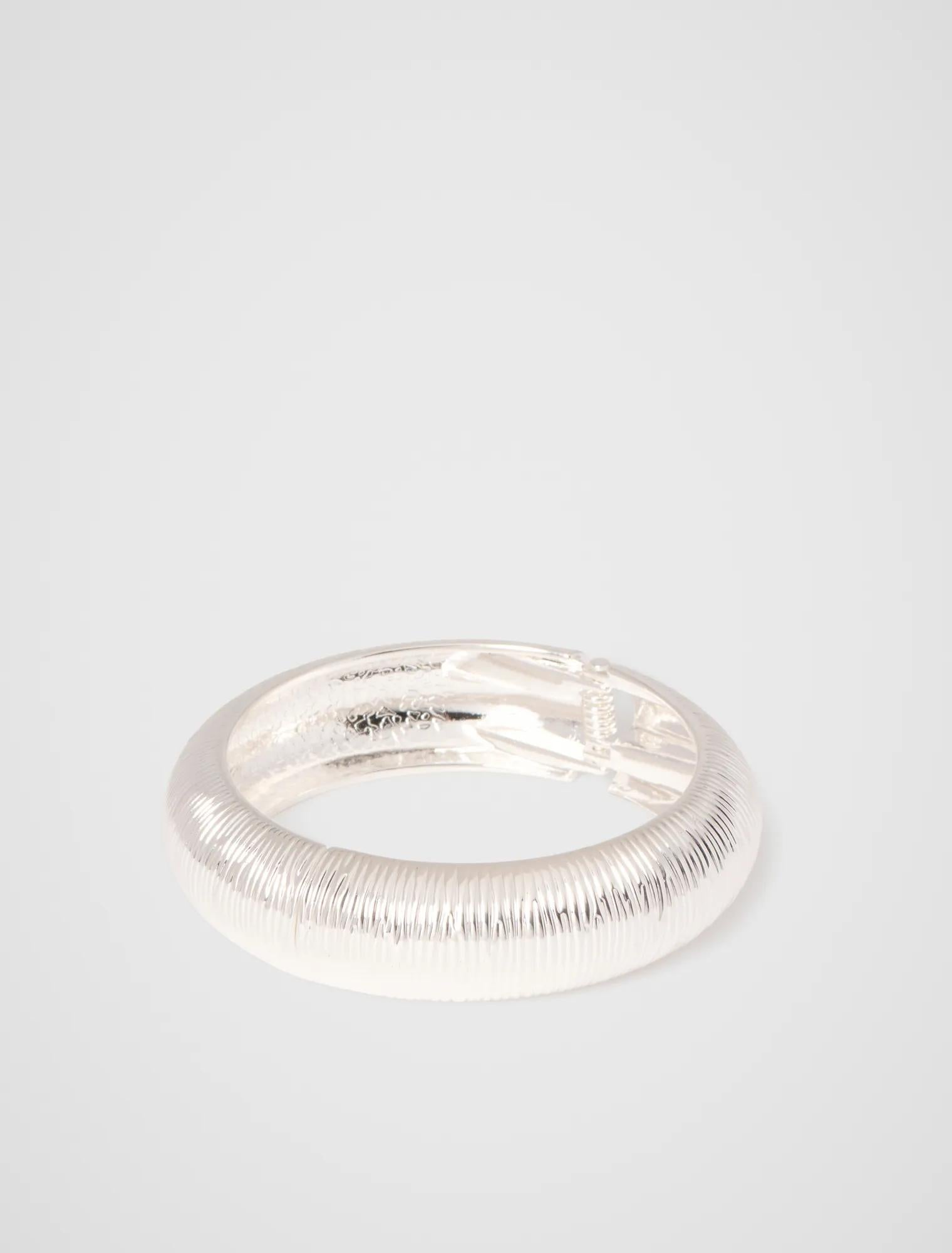 Collins Chunky Bangle Silver_mannequin