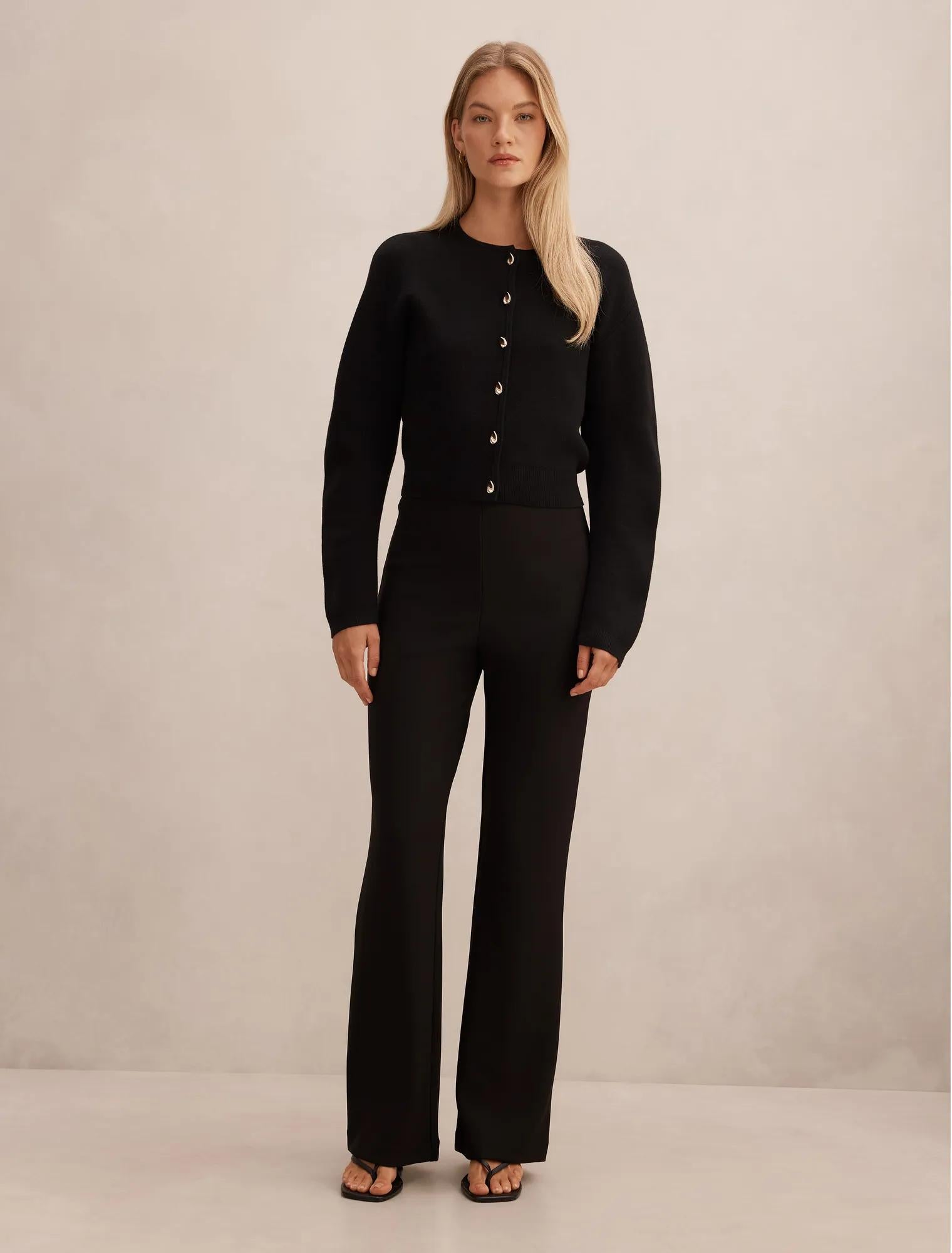 Maia Flare pant Black