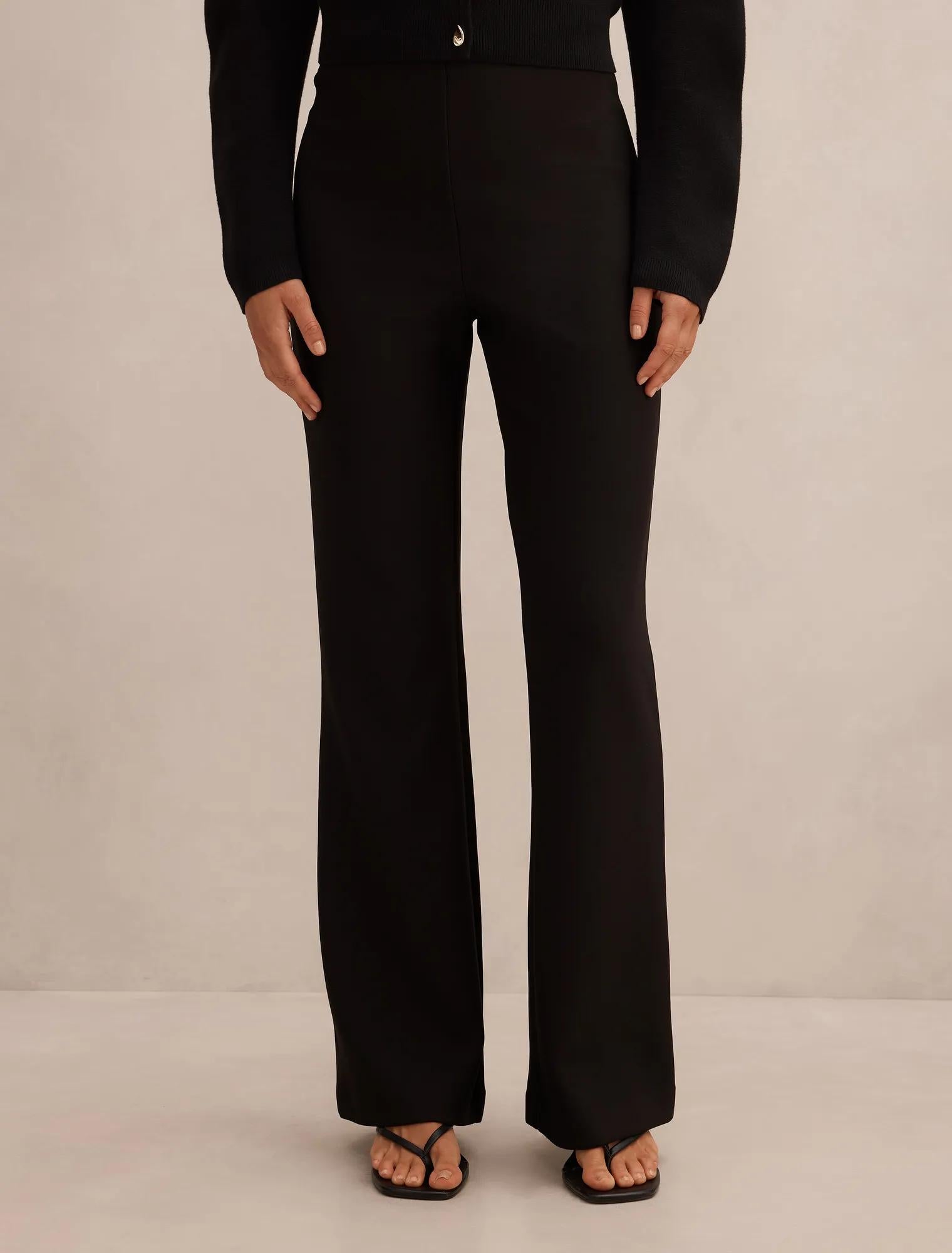 Maia Flare pant Black