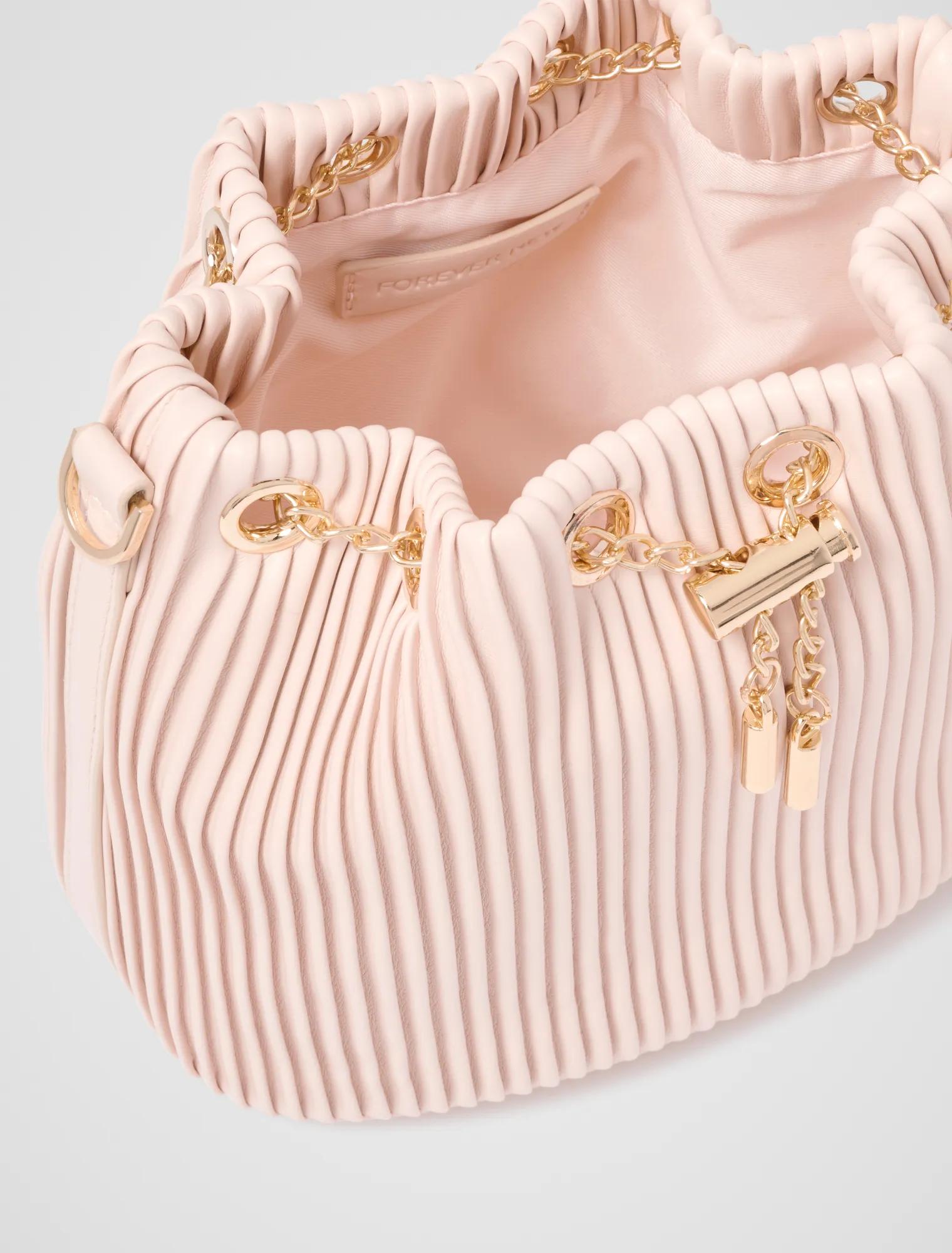 Dahlia Drawstring Pleat Bucket Bag Rose_mannequin