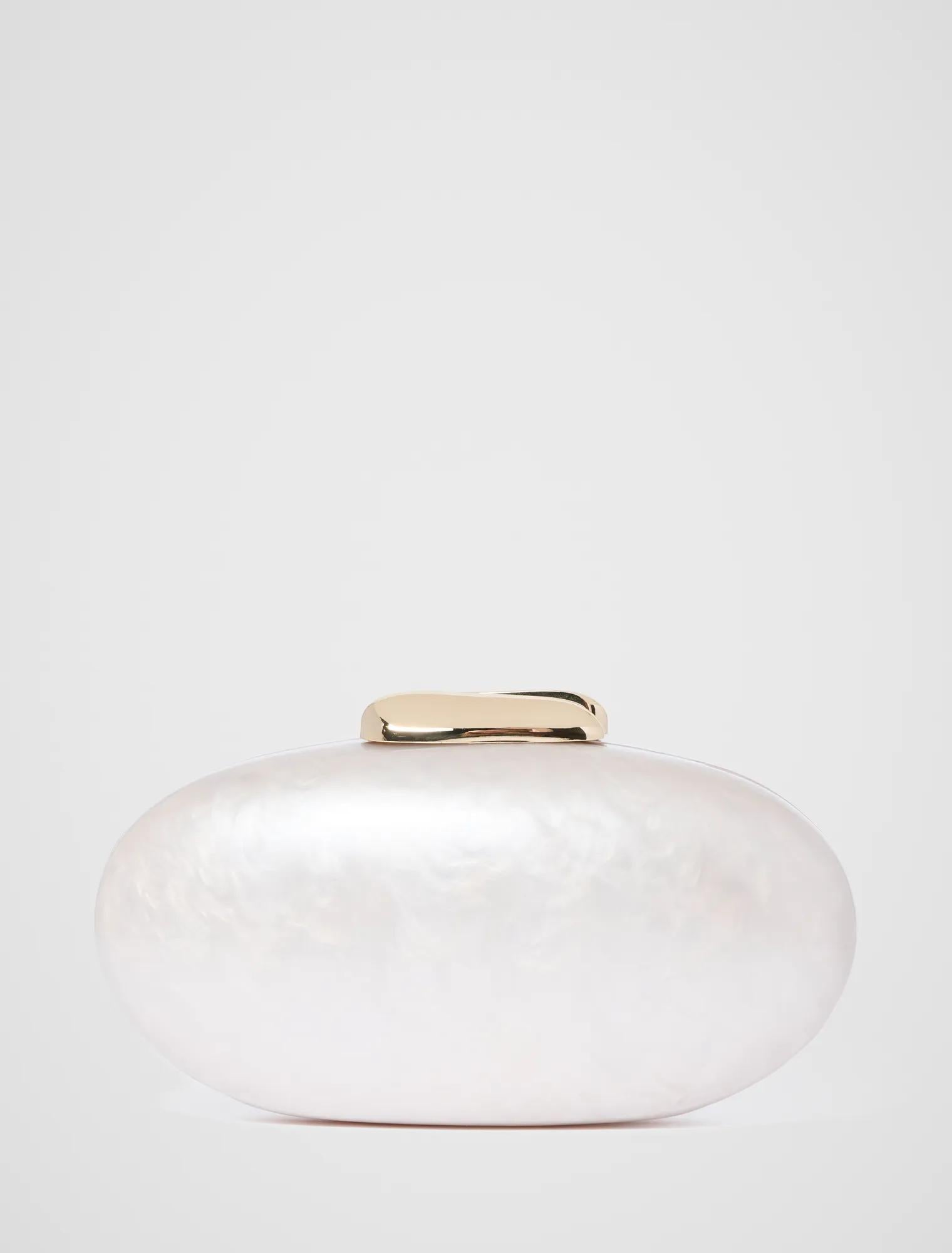 Patty Oval Pearl Hardcase Clutch_mannequin
