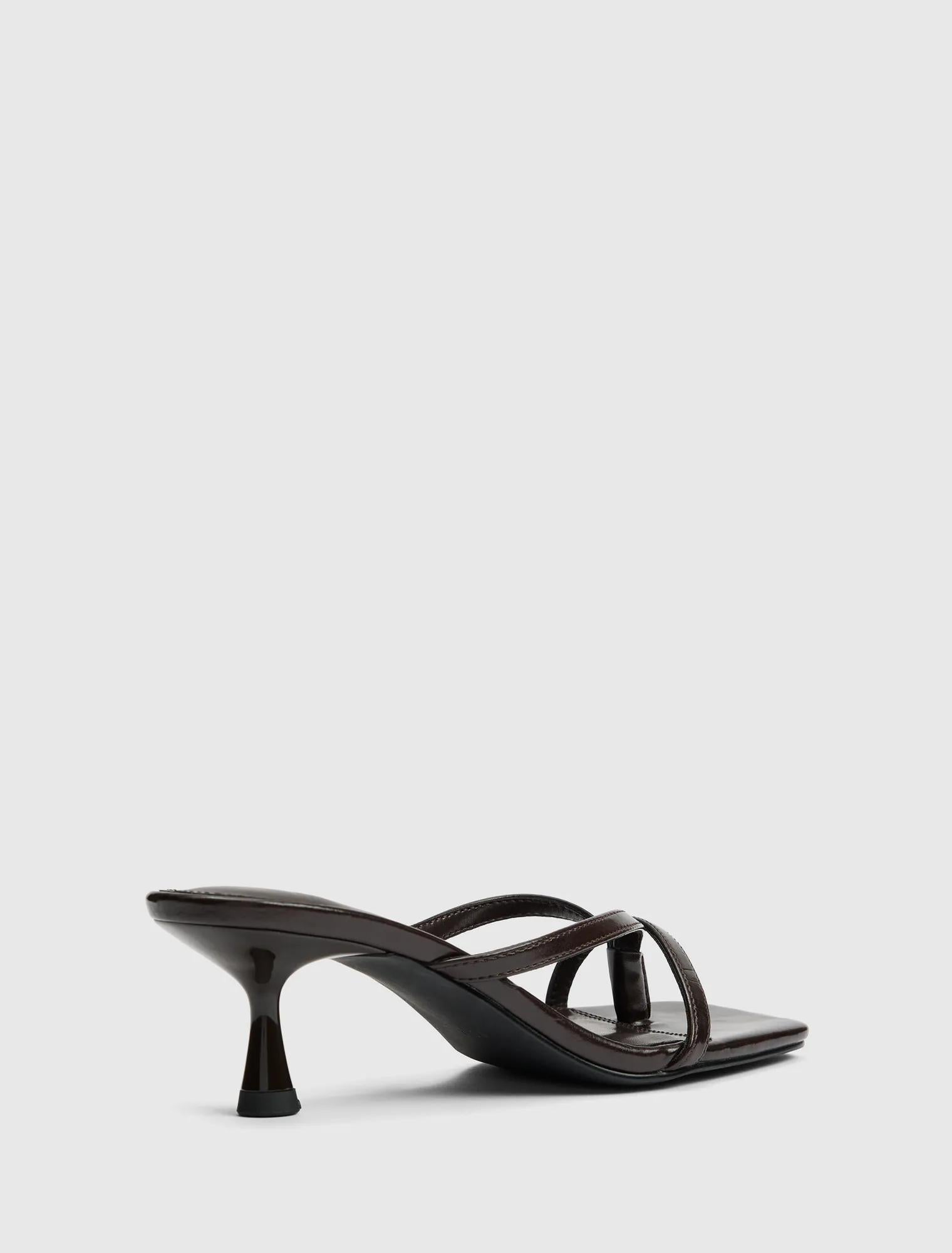 Tammy Toe Thong Heeled Sandals Chocolate Brown_mannequin