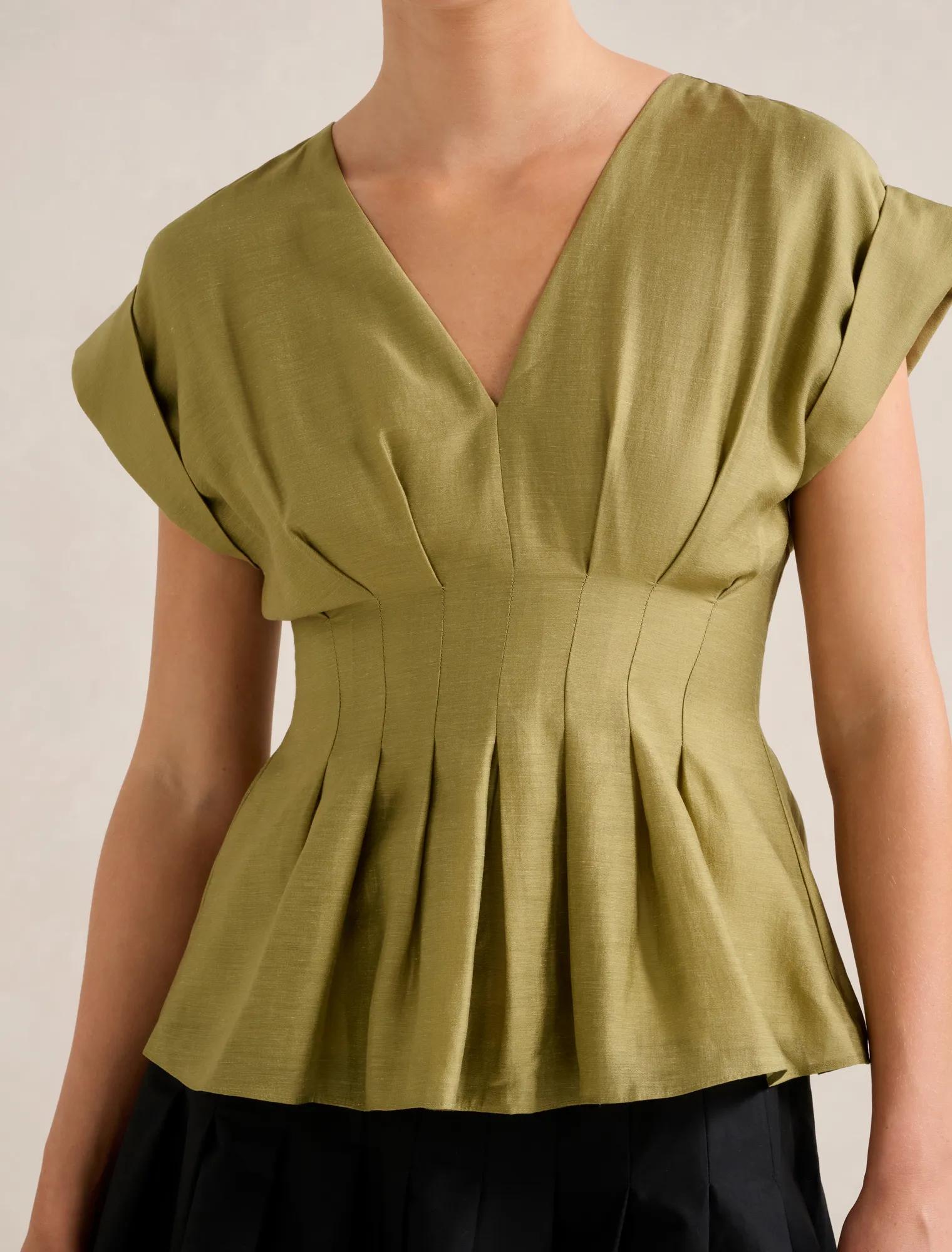 Vanessa V-Neck Top Green Olive