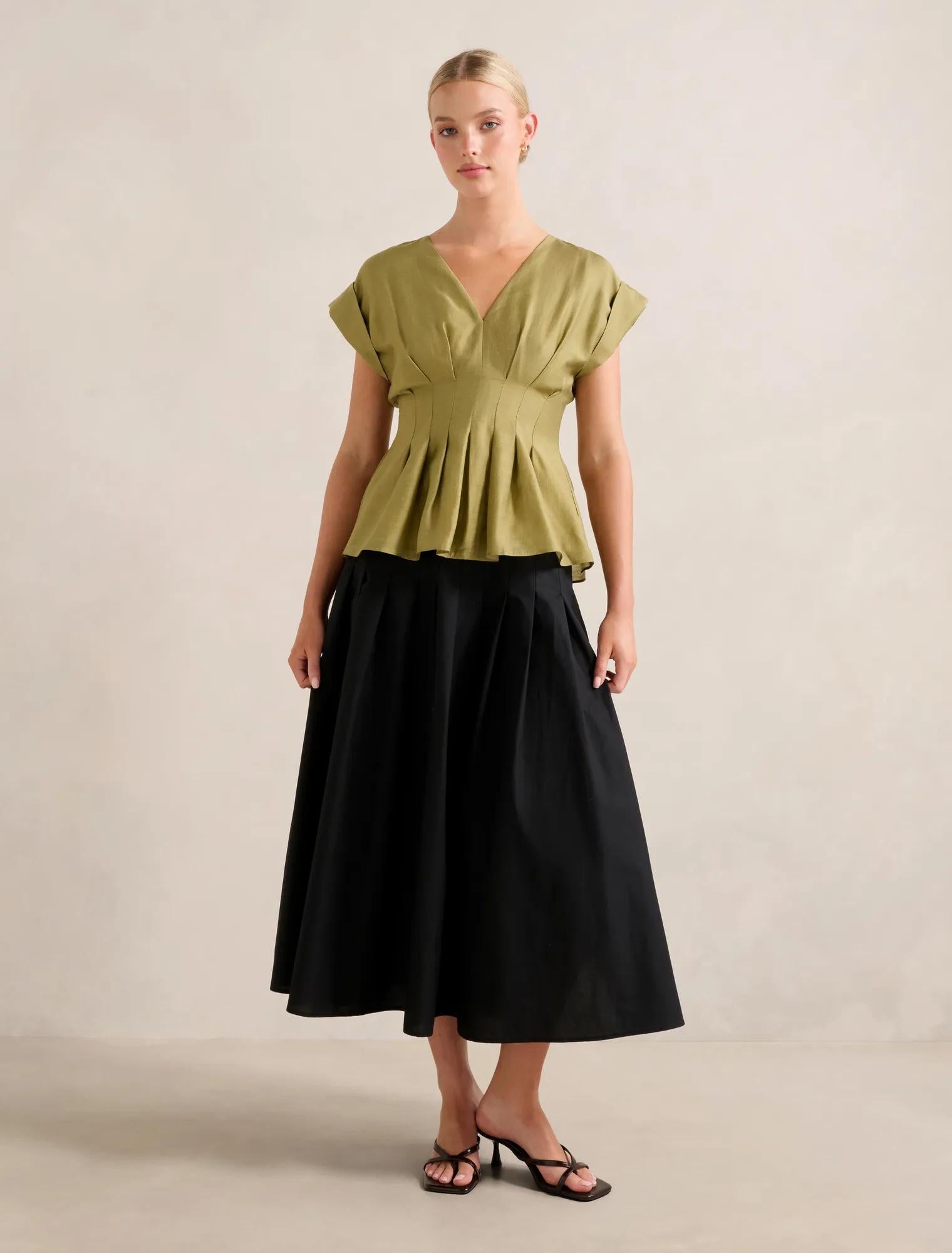 Vanessa V-Neck Top Green Olive