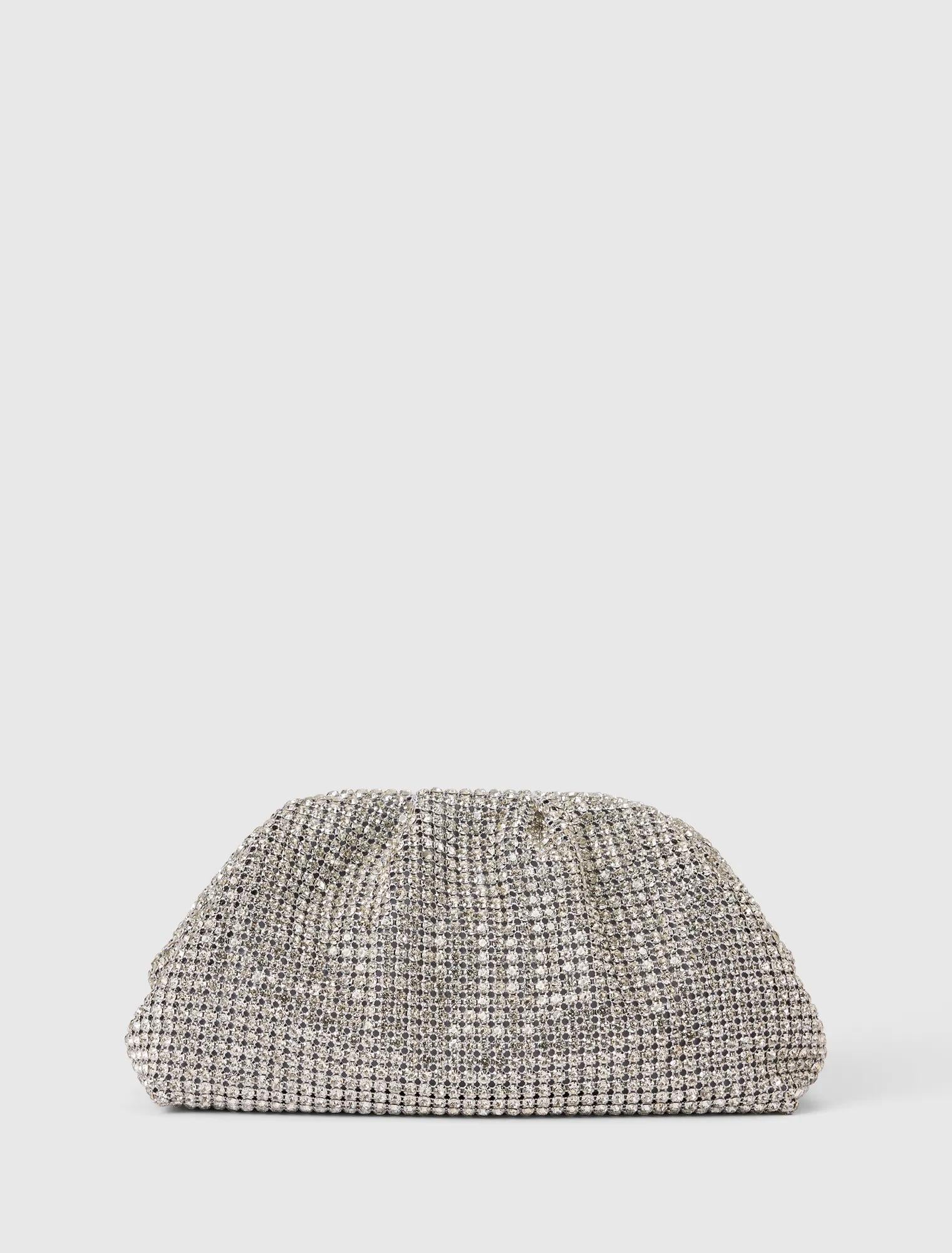 Ariel Soft Shiny Clutch Silver_mannequin