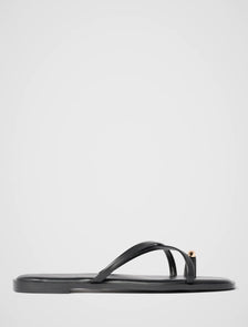 Brynn Toe Thong Trim Flat Sandal Black_mannequin