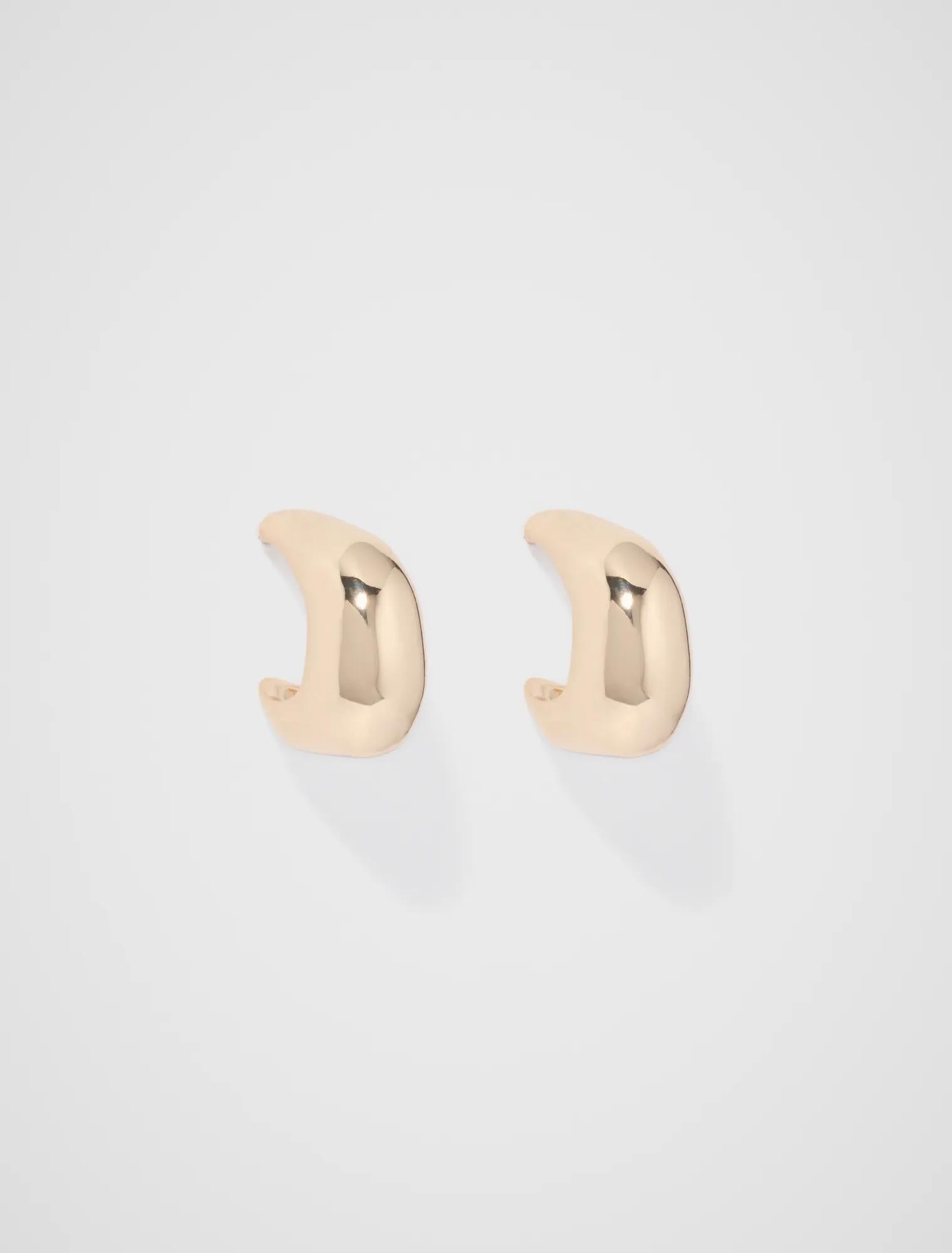 Signature Julia Organic Thick Hoop Earrings Gold_mannequin