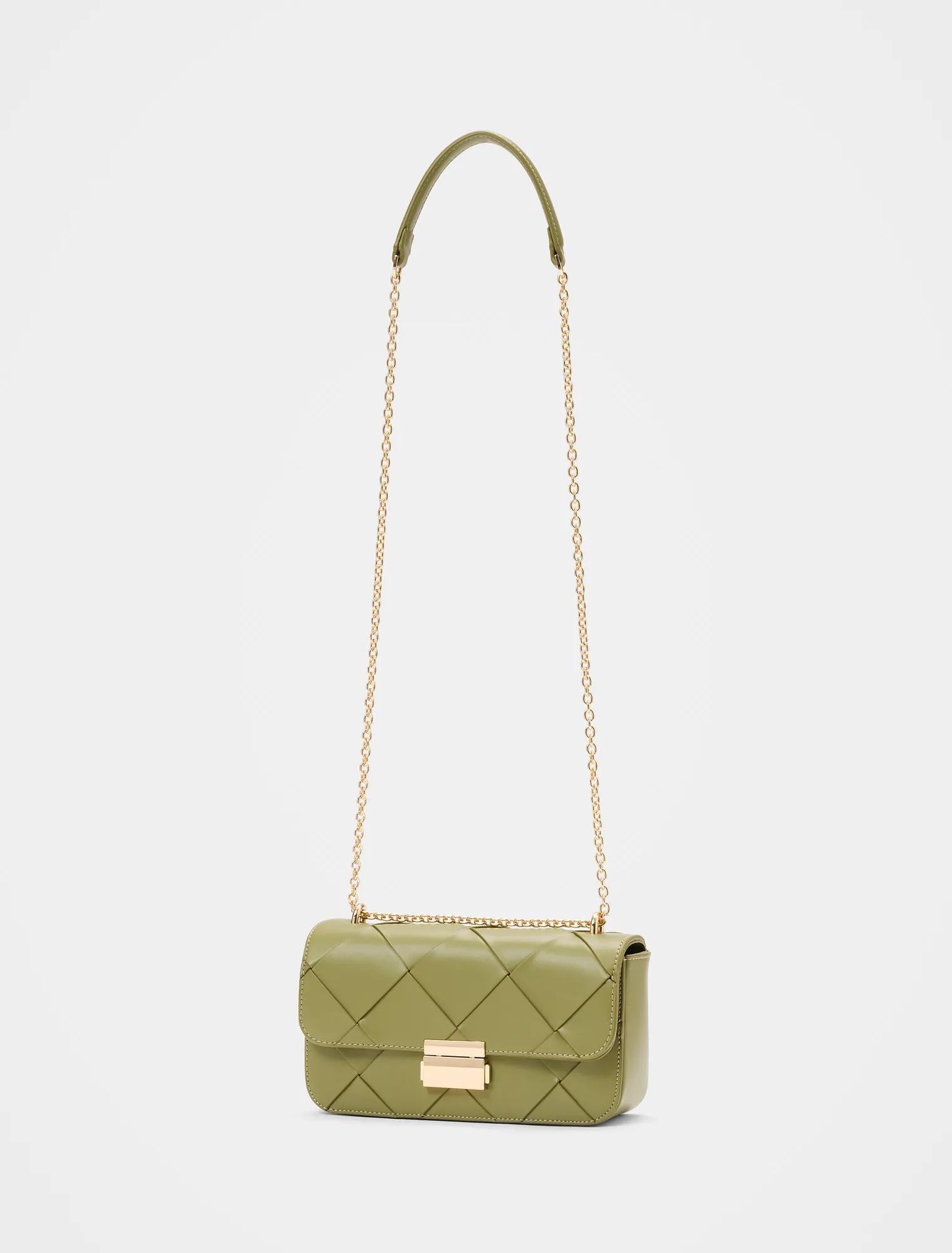 Lulu Lattice Chain Bag Olive_mannequin