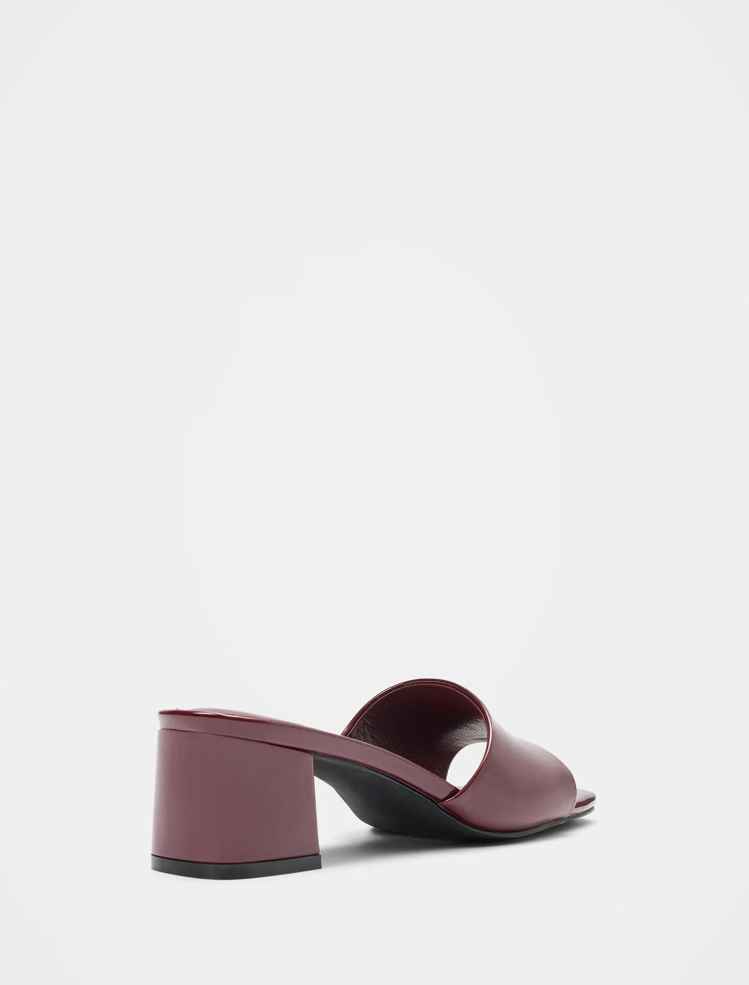 Blaire Block Heel Mules Burgundy_mannequin