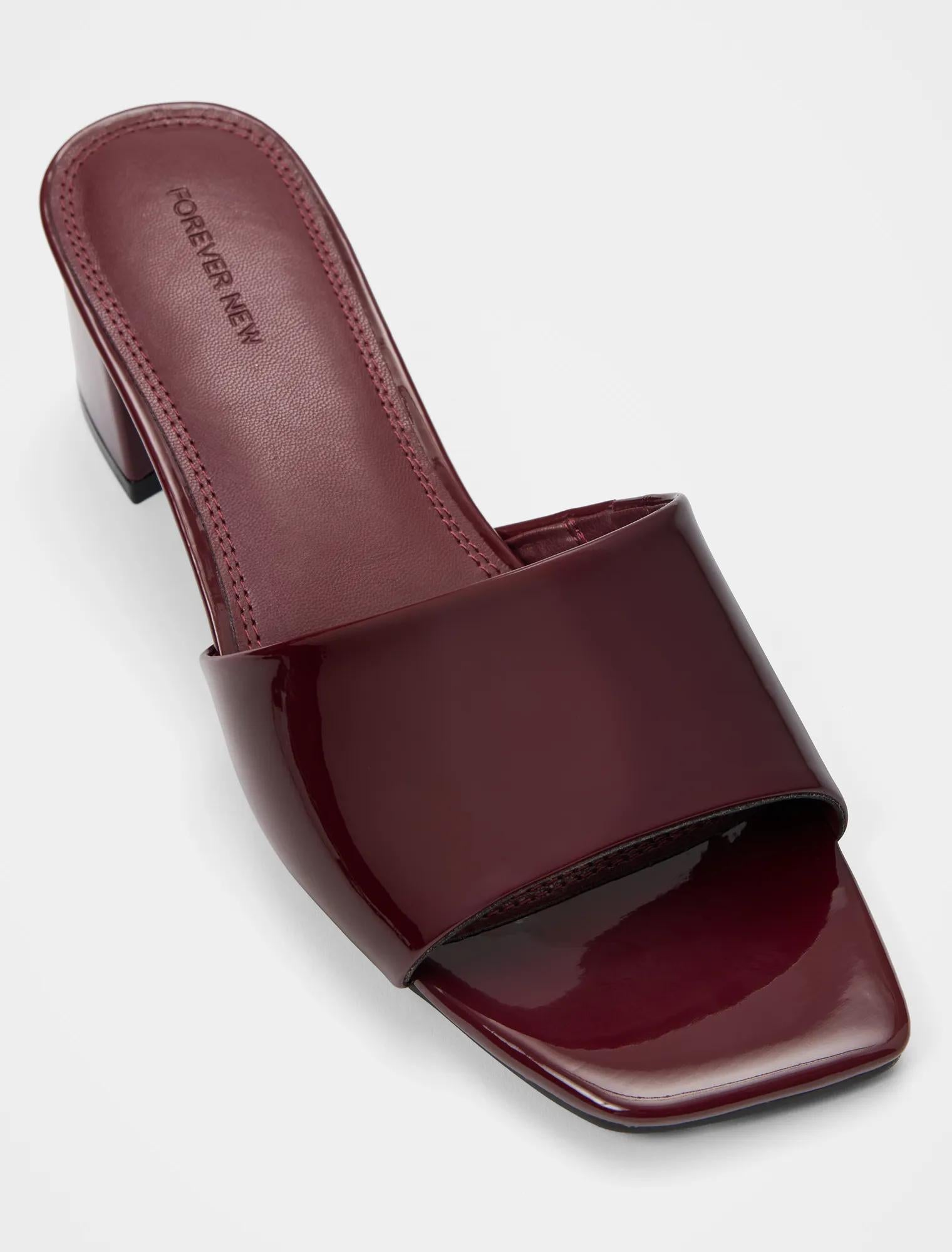 Blaire Block Heel Mules Burgundy_mannequin