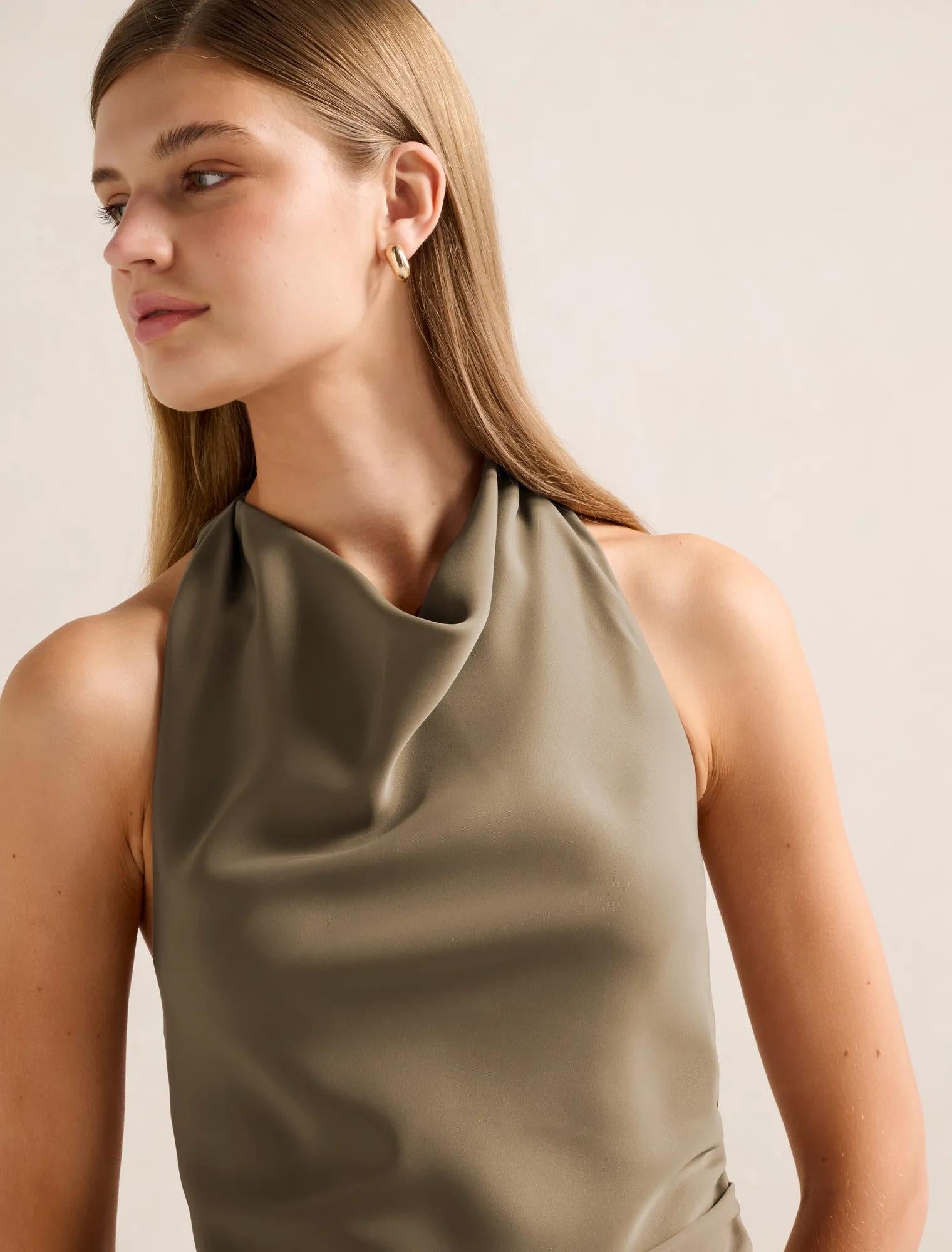 Evelyn Halter Backless Top Soft Pebble Set
