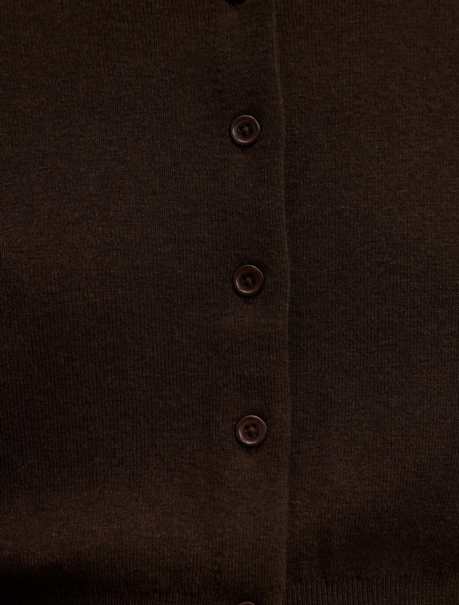 30040504