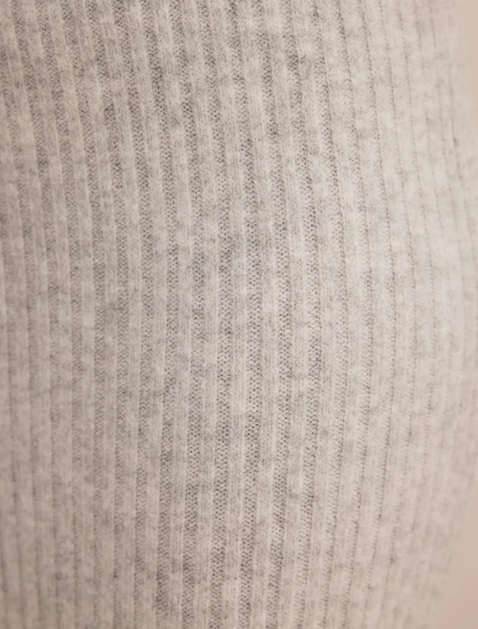 30054901