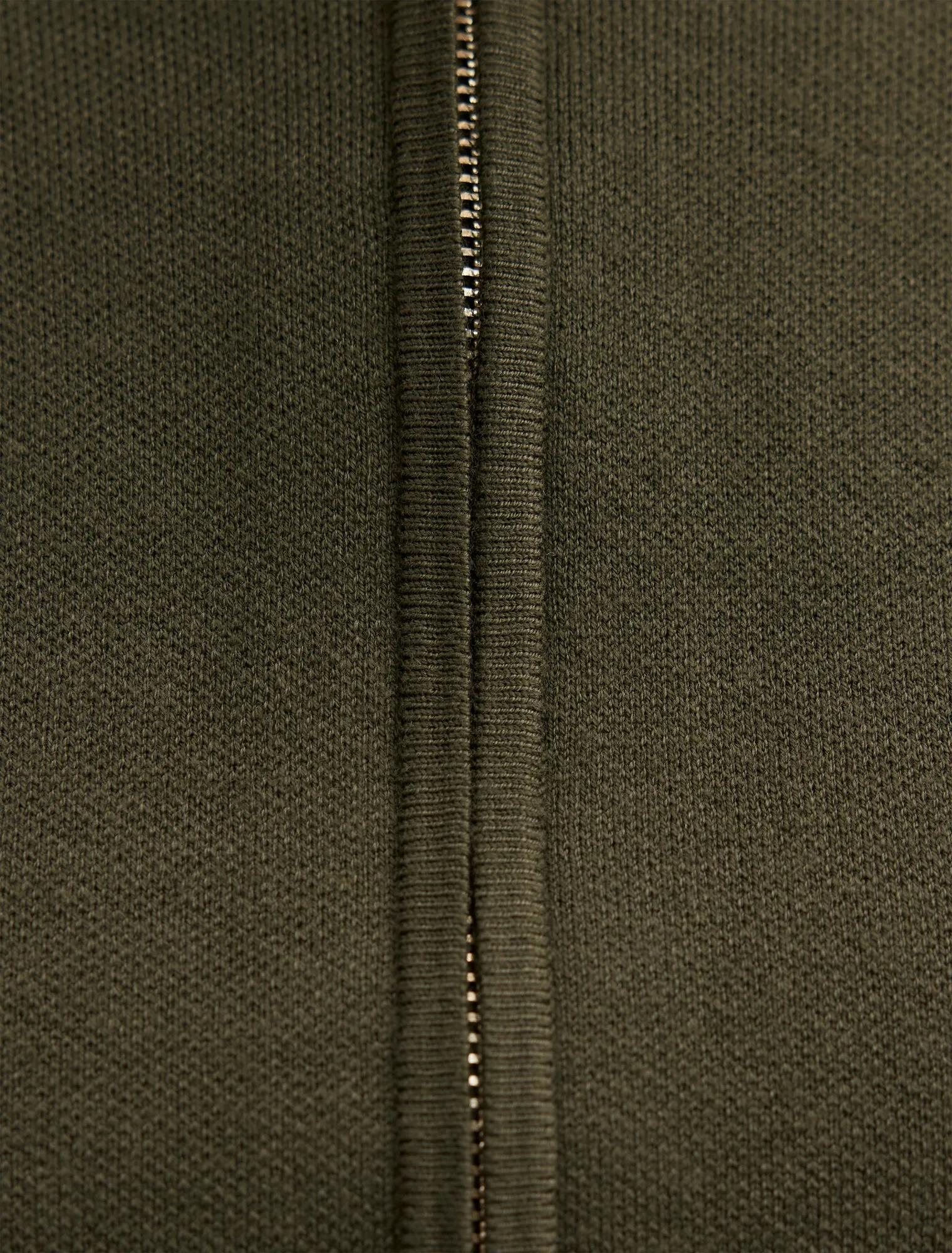 30072404