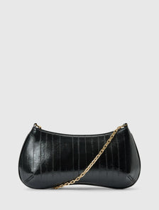 Arabella Chain Shoulder Bag Black_mannequin