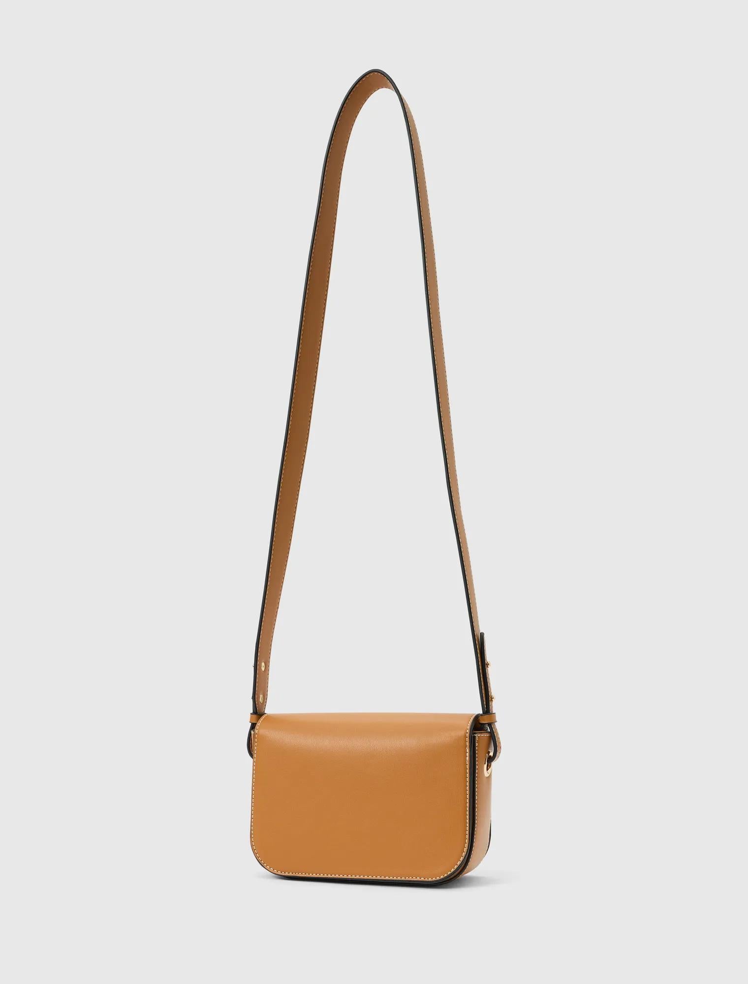 Alessia Flapover Crossbody Bag Tan_mannequin