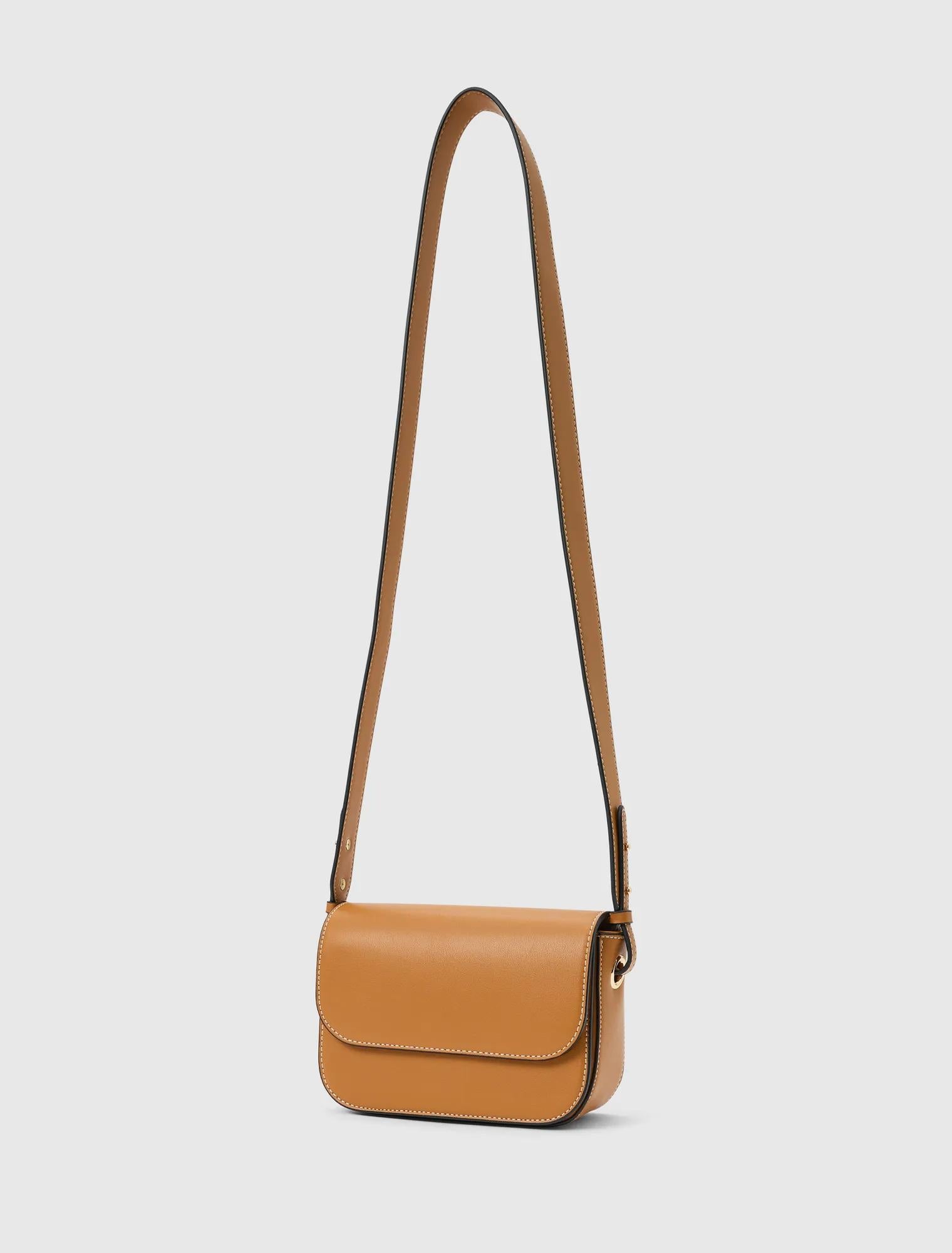 Alessia Flapover Crossbody Bag Tan_mannequin