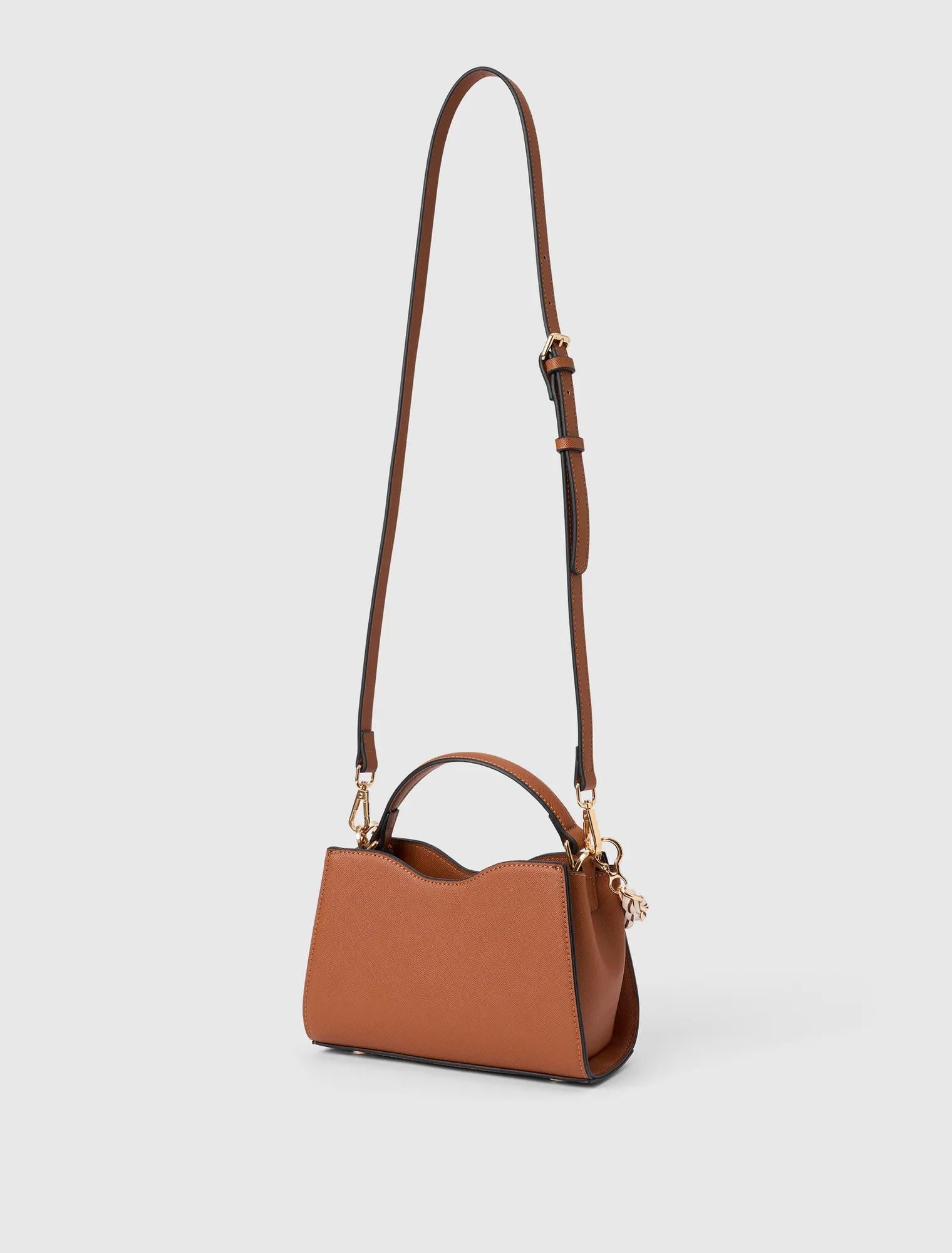 Victoria Scarf Lock Top Handle Bag Tan_mannequin