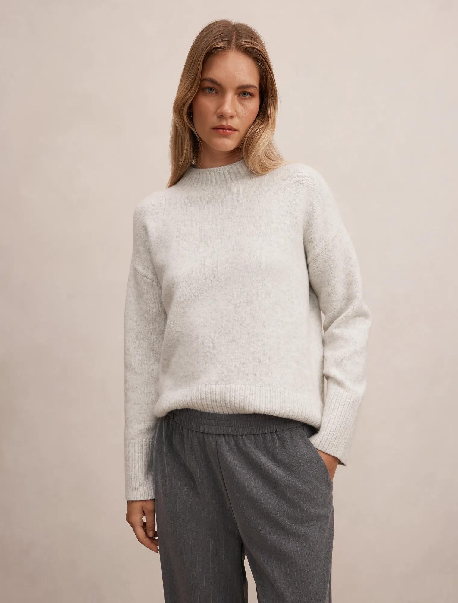 Kerrie Relaxed Sweater Soft Grey
