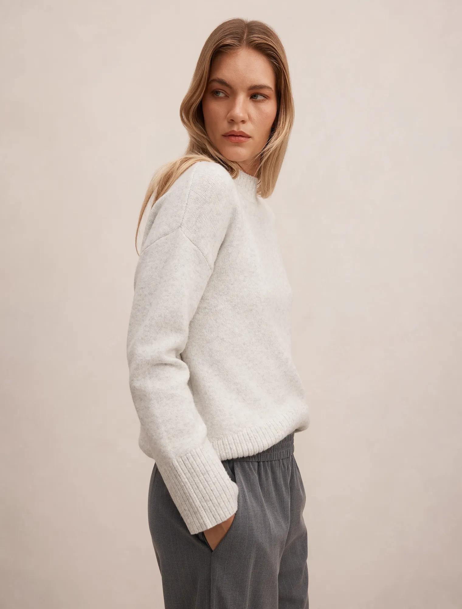 Kerrie Relaxed Sweater Soft Grey
