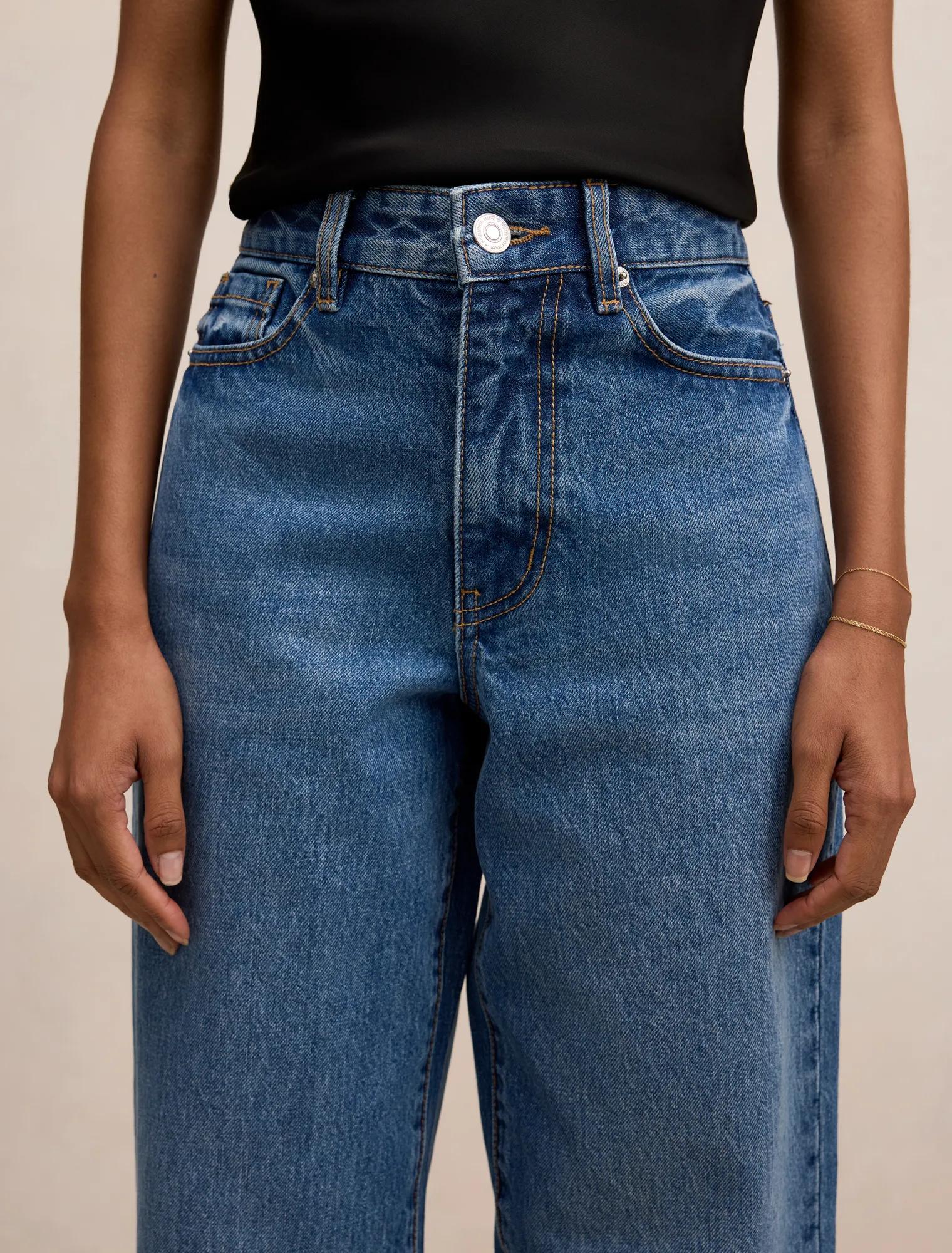 Sky Petite Straight Leg Jeans Mid Wash