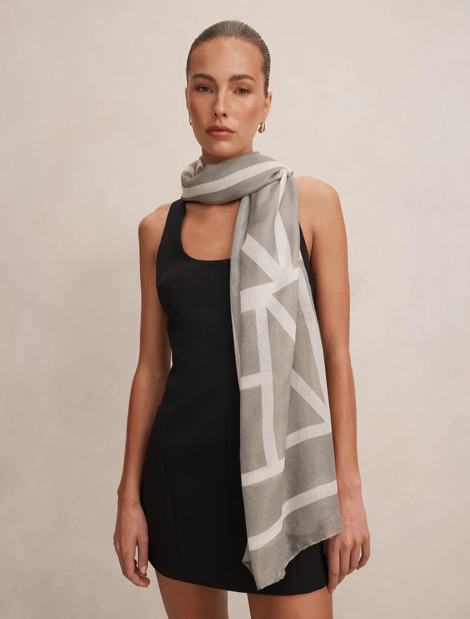 Immy Geo Print Scarf Sage/Ivory