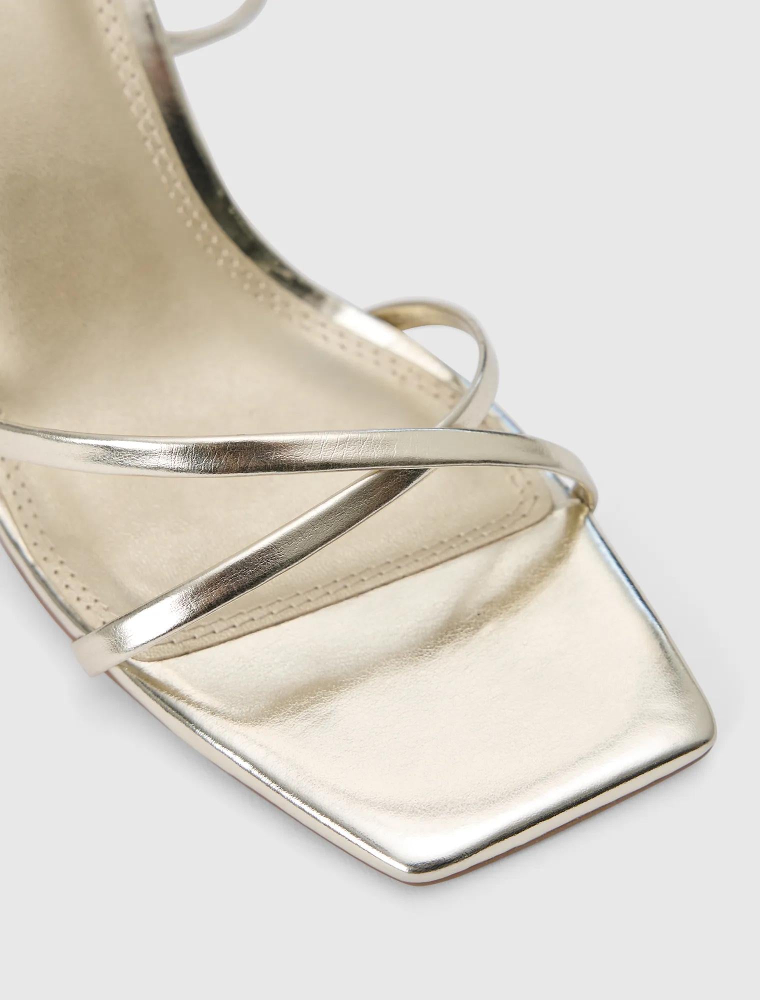 Monica Ankle Wrap Heeled Sandals Gold_mannequin