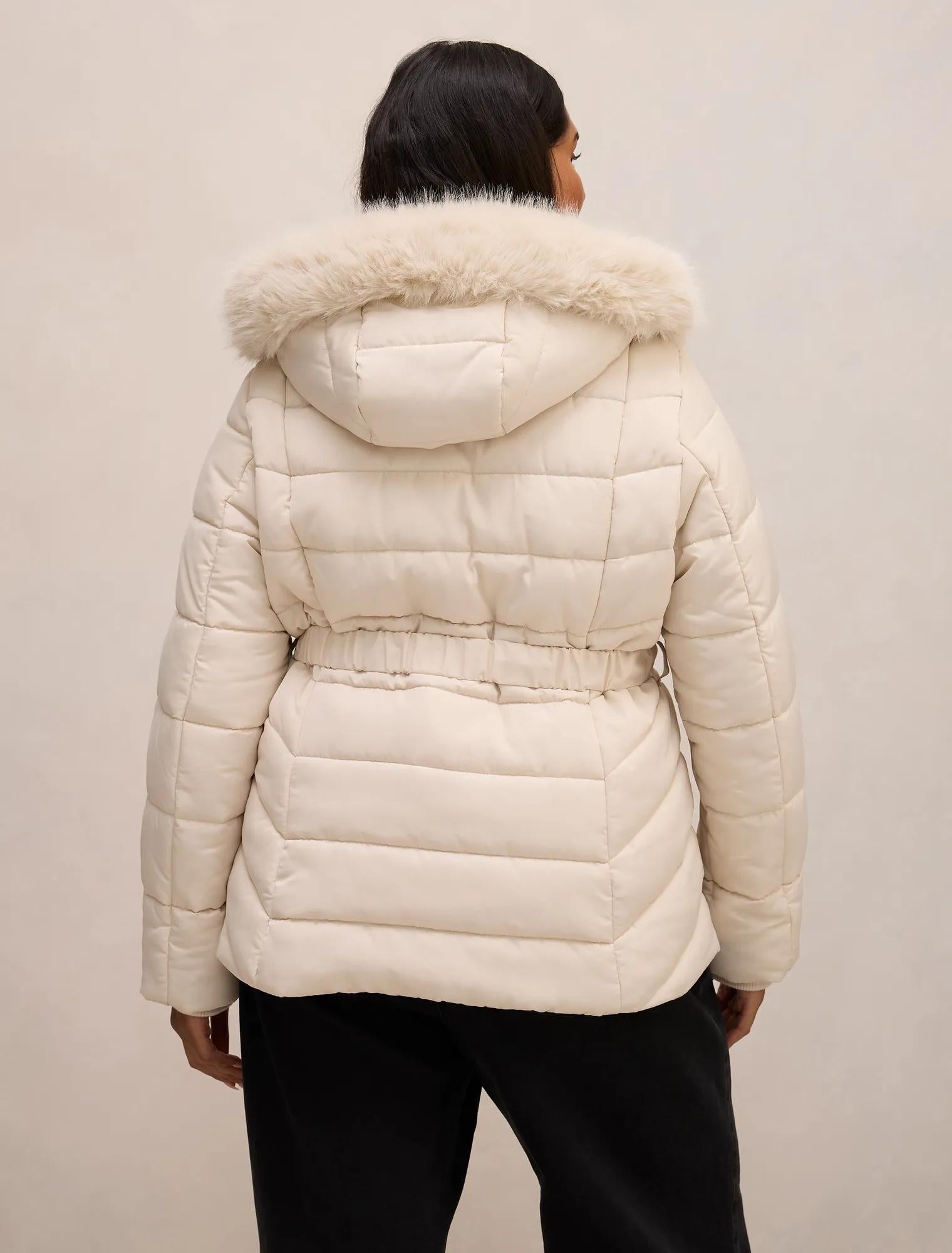 Macey Curve Short Puffer Jacket Cream