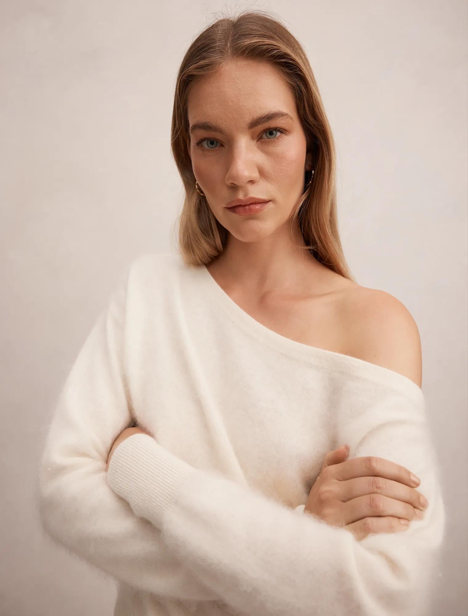 Kelli Asymmetric Sweater Cream