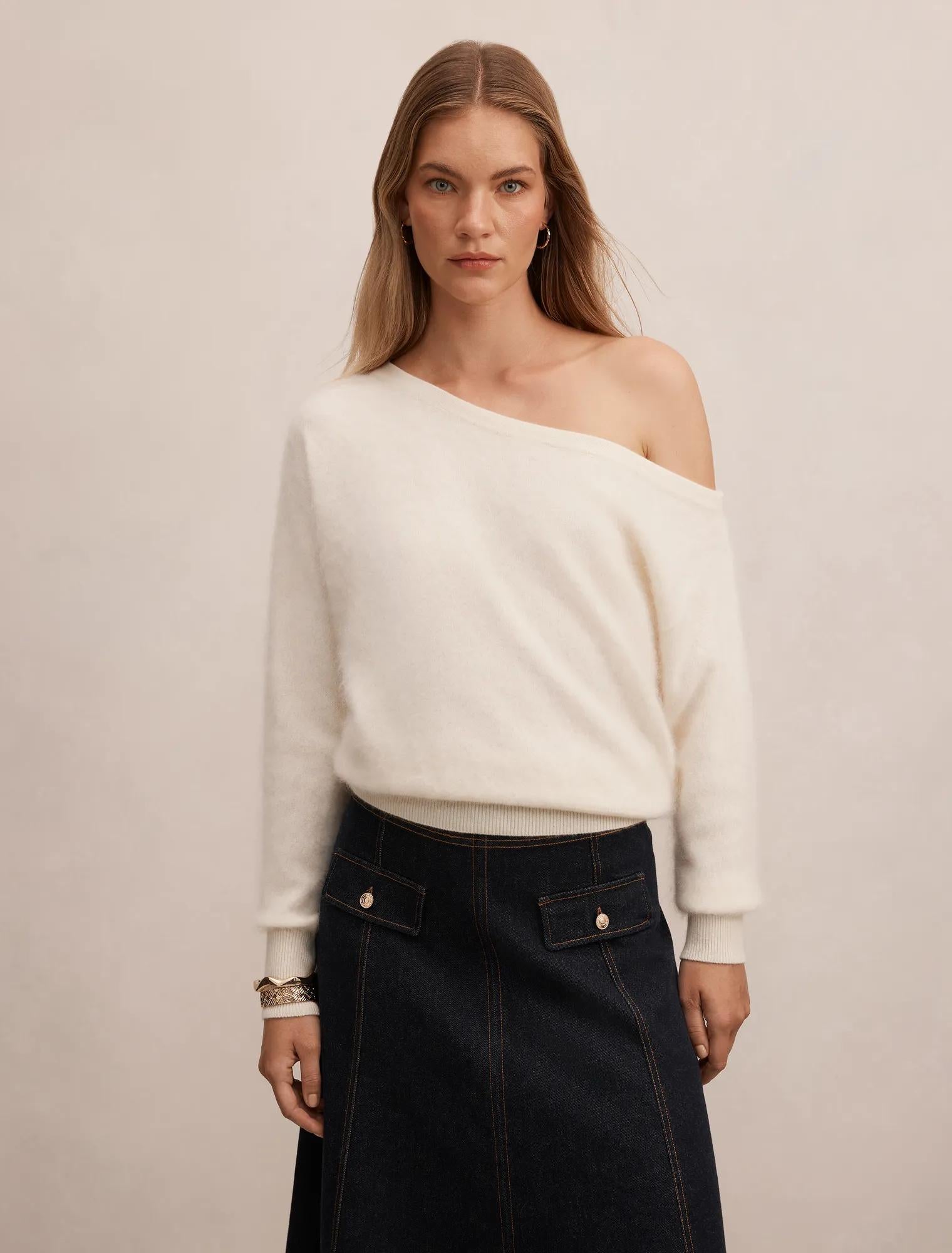 Kelli Asymmetric Sweater Cream