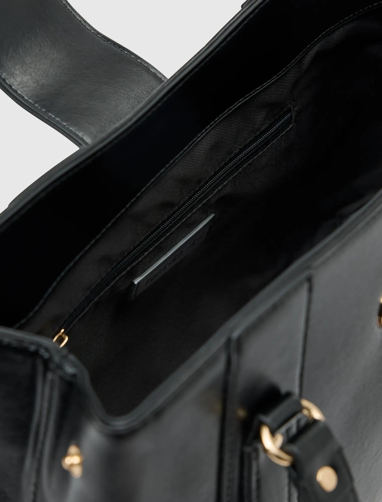 Riley Retro Lock Tote Bag Black_mannequin