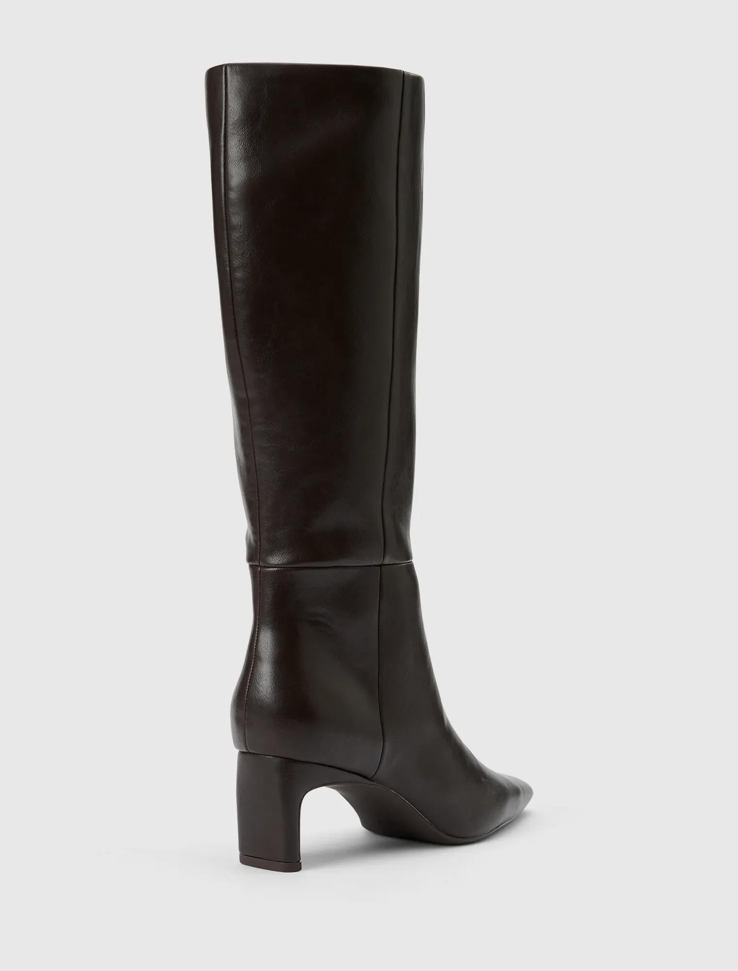 Callie Knee Length Chisel Toe Boot Chocolate Brown_mannequin