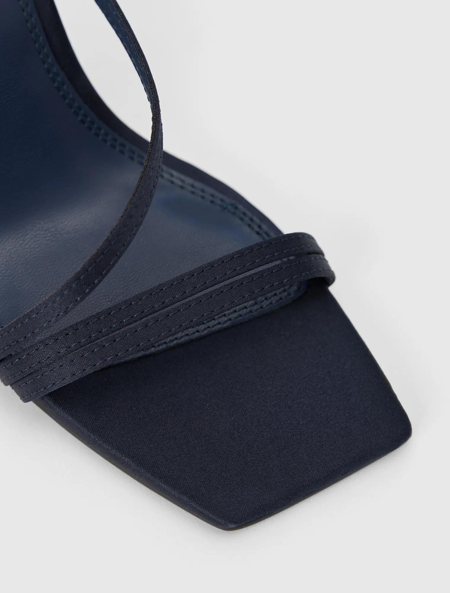 Monica 2 Ankle Wrap Heeled Sandal Navy_mannequin
