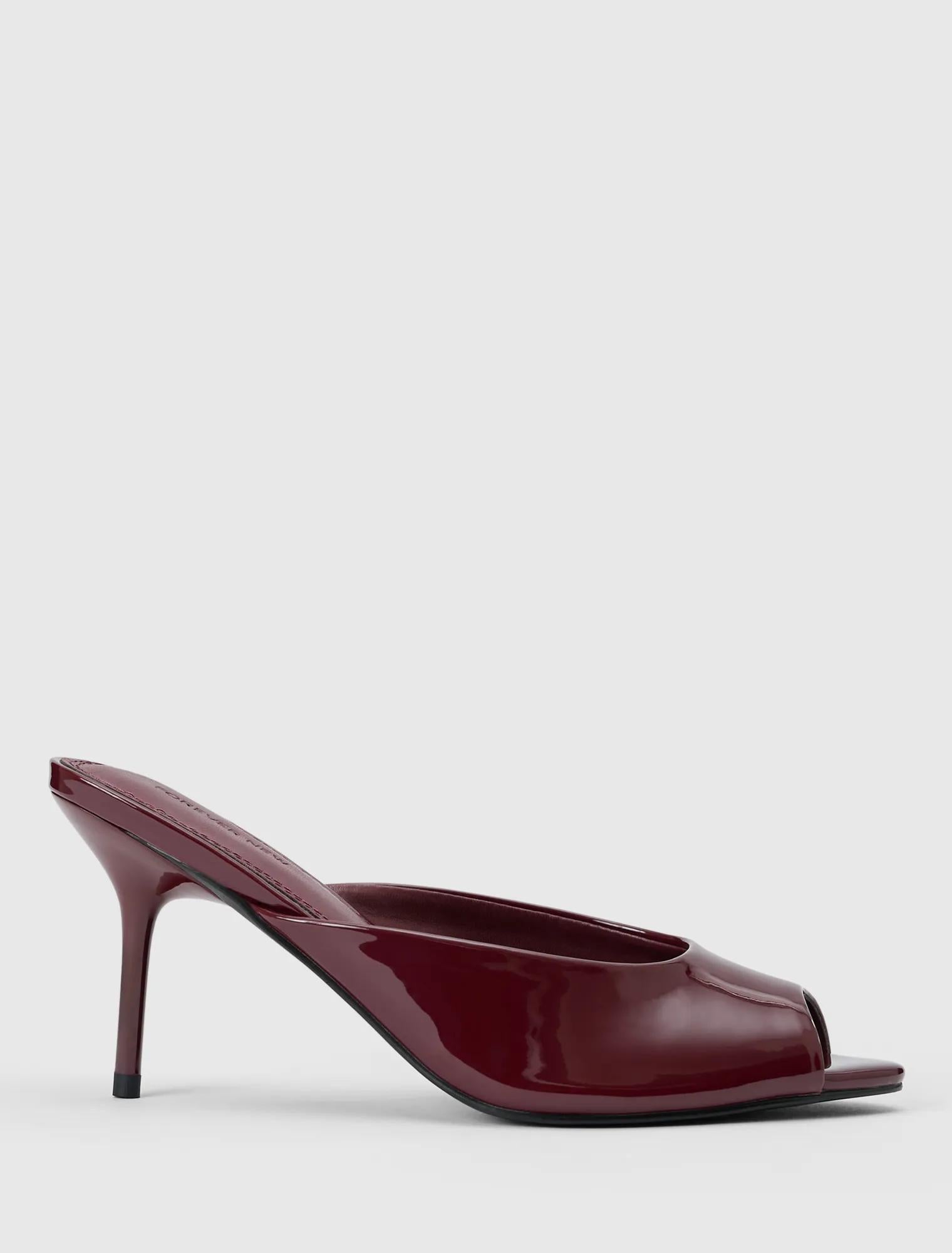 Roxy Peep Toe Mules Burgundy_mannequin