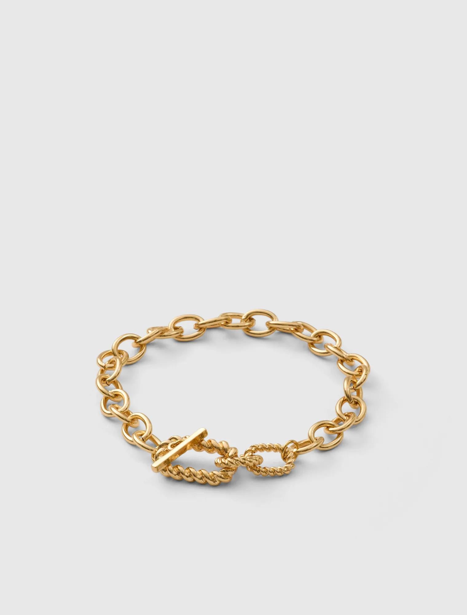 Octavia Oval Link Bracelet Gold_mannequin