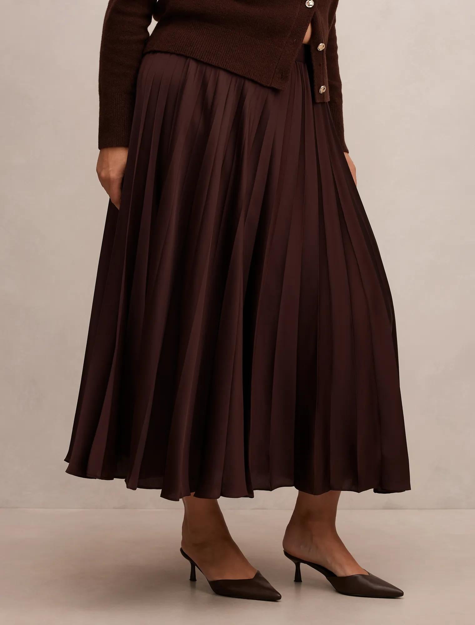 Delphine Curve Pleated Midaxi Skirt Chocolate