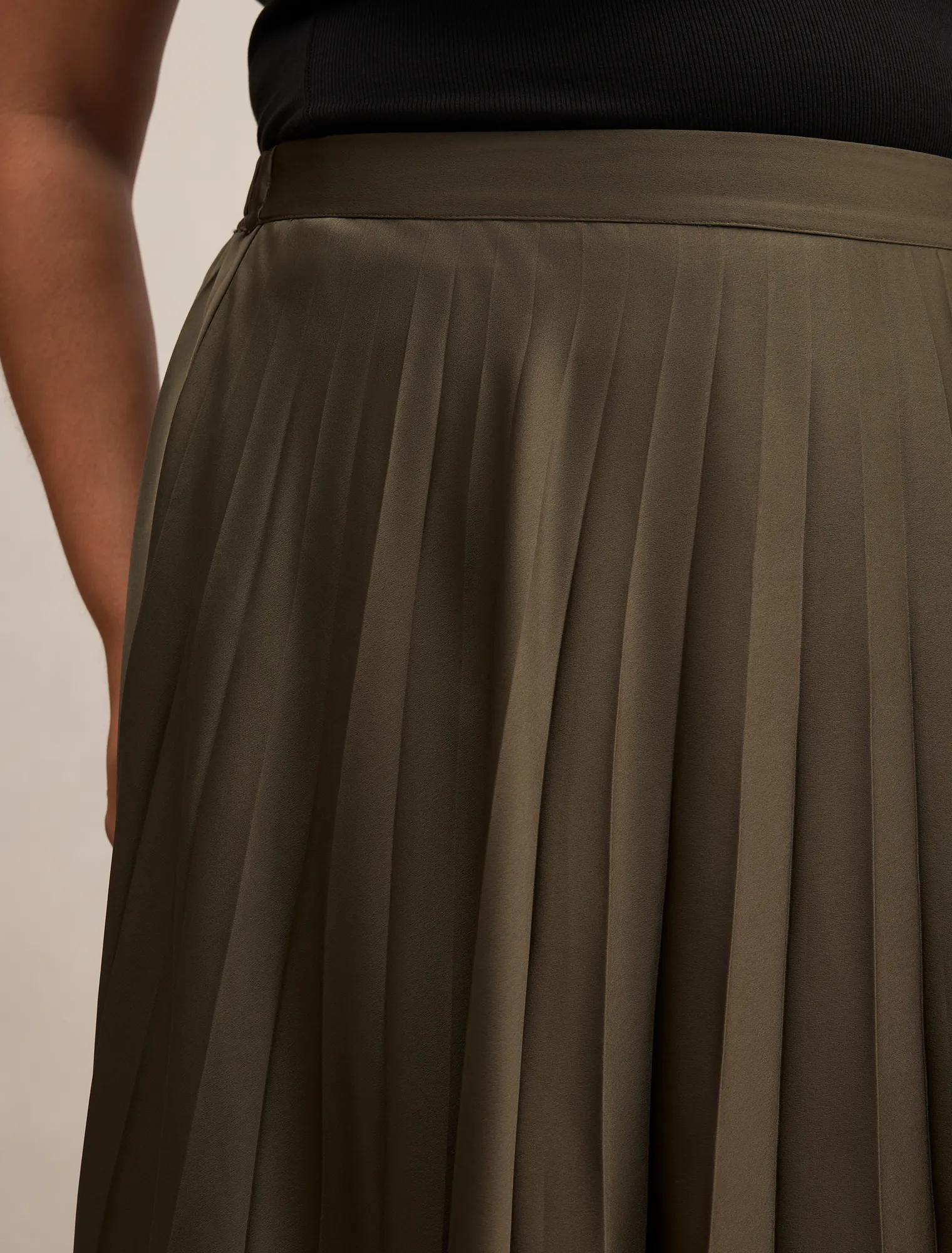 Delphine Curve Pleated Midaxi Skirt Olive Green