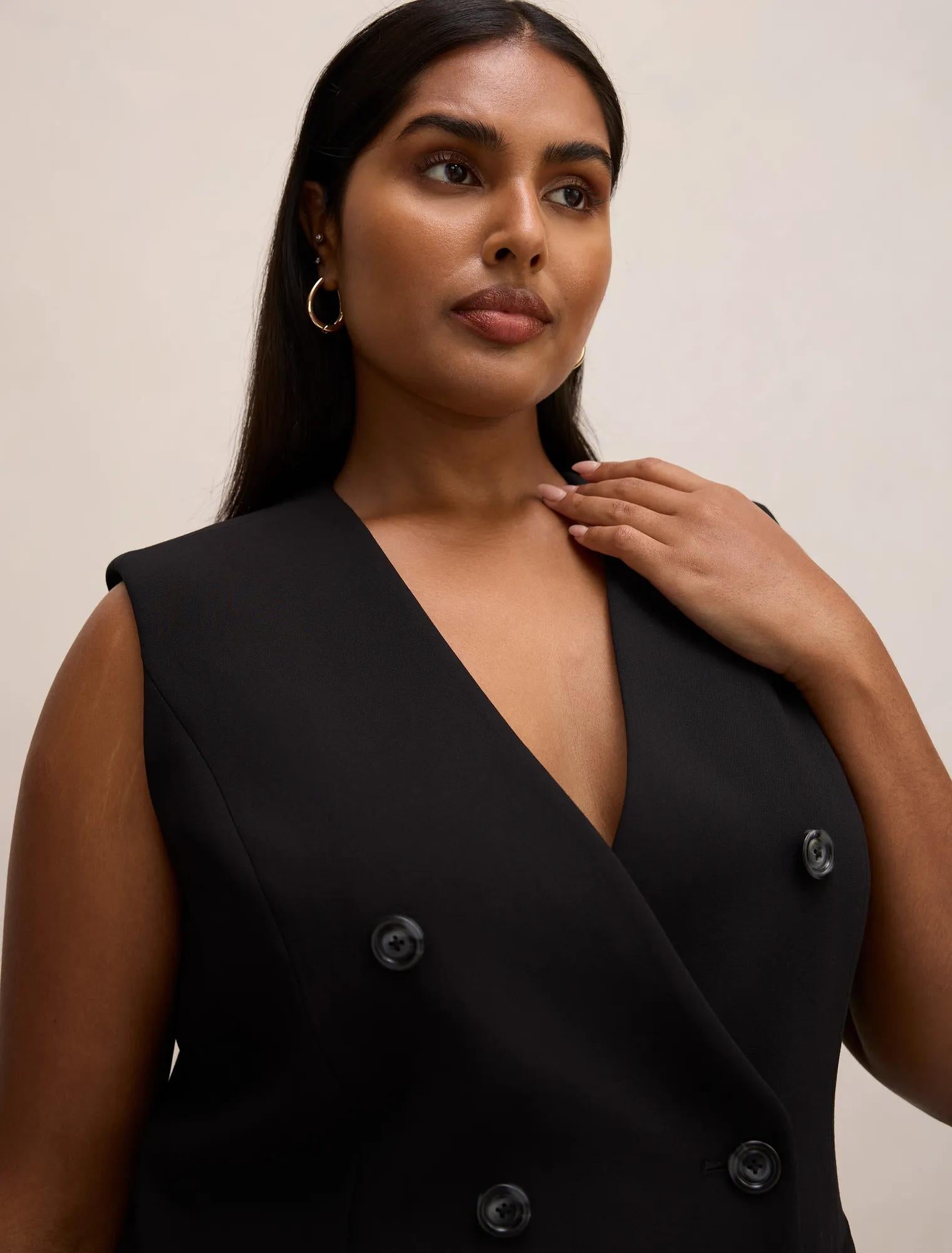 Myra Curve Sleeveless Blazer Black