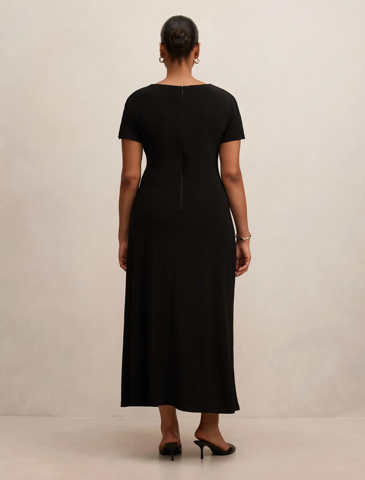 Tahnee Curve Ruched Waist Maxi Dress Black