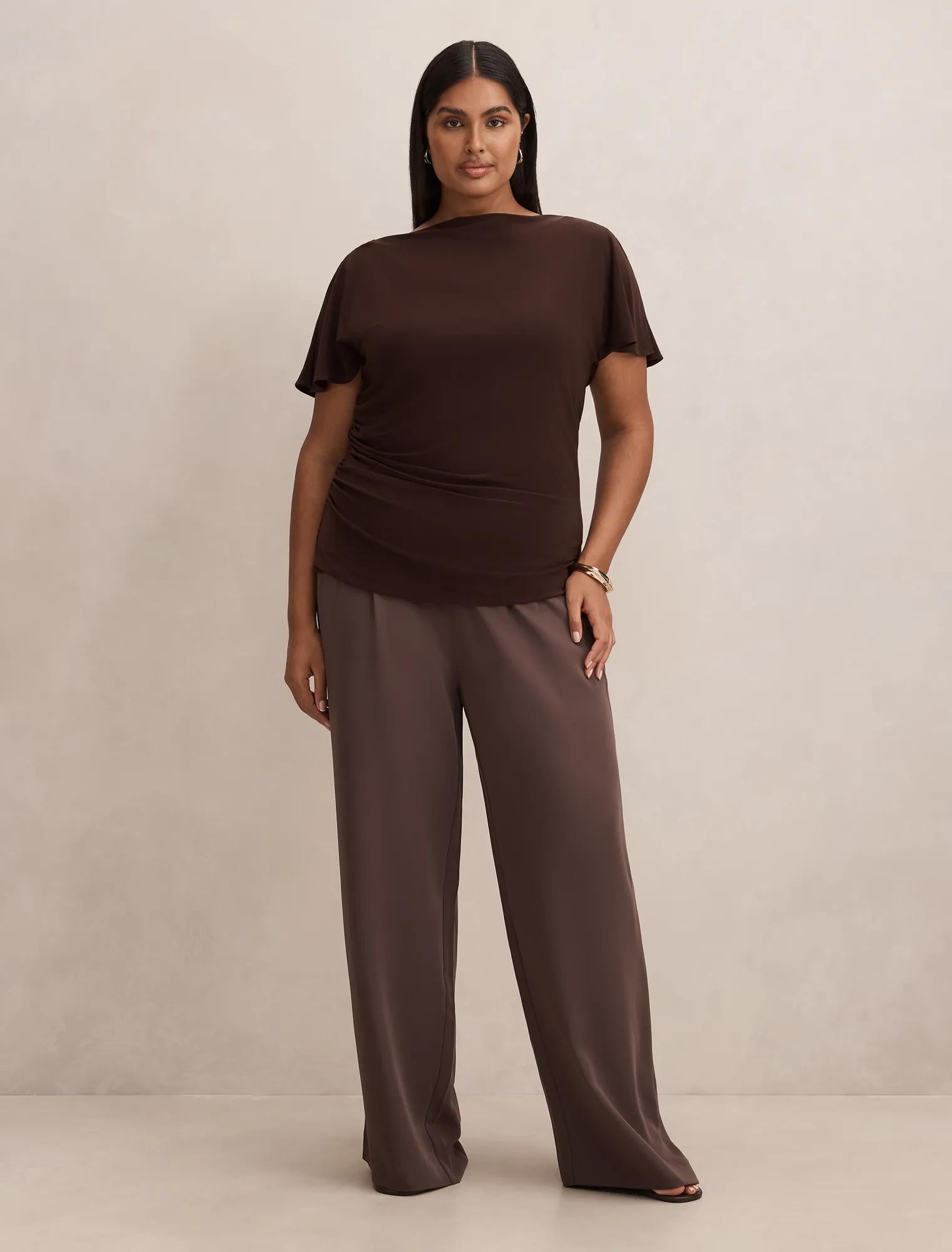 Sunny Curve Spliced Shoulder Top Bitter Chocolate